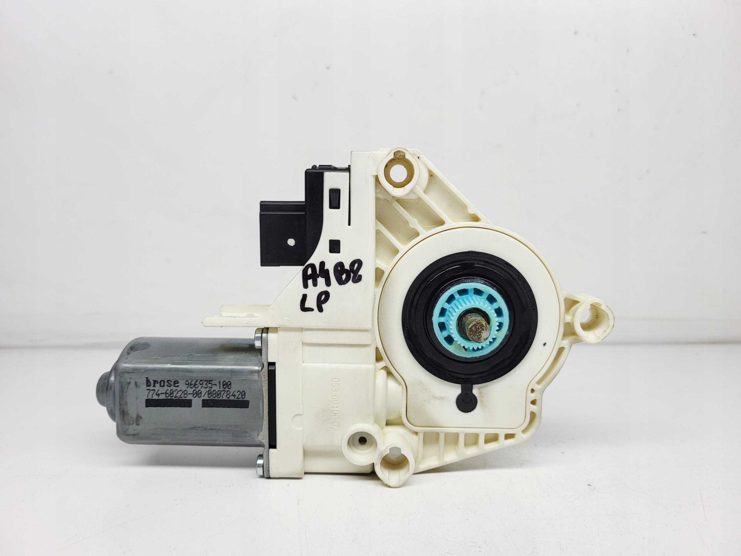 mini motor windows left front AUDI A4 B8 8K0959801 europa
