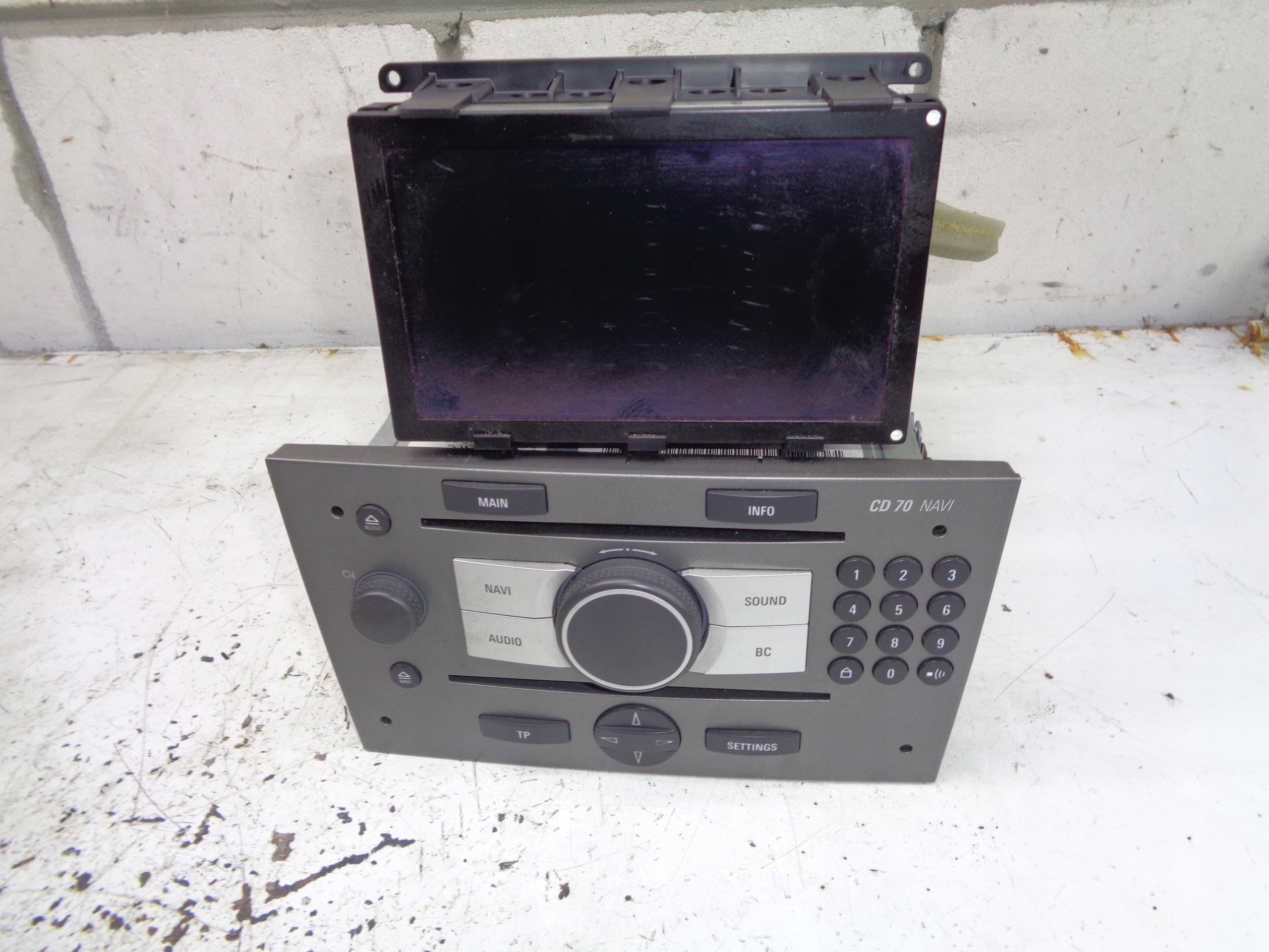 13113150 - РАДИО CD GPS НАВИГАЦИЯ VECTRA C CD70