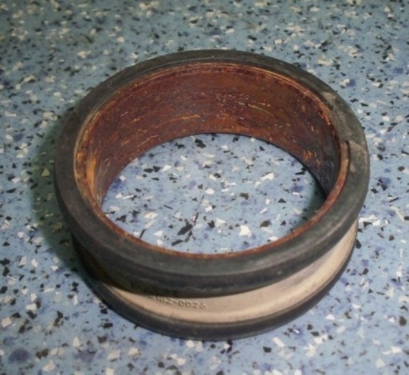 ŁĄCZNIK RECYRKULATORA MAN TGA D20 51981820026 Producent części Tender