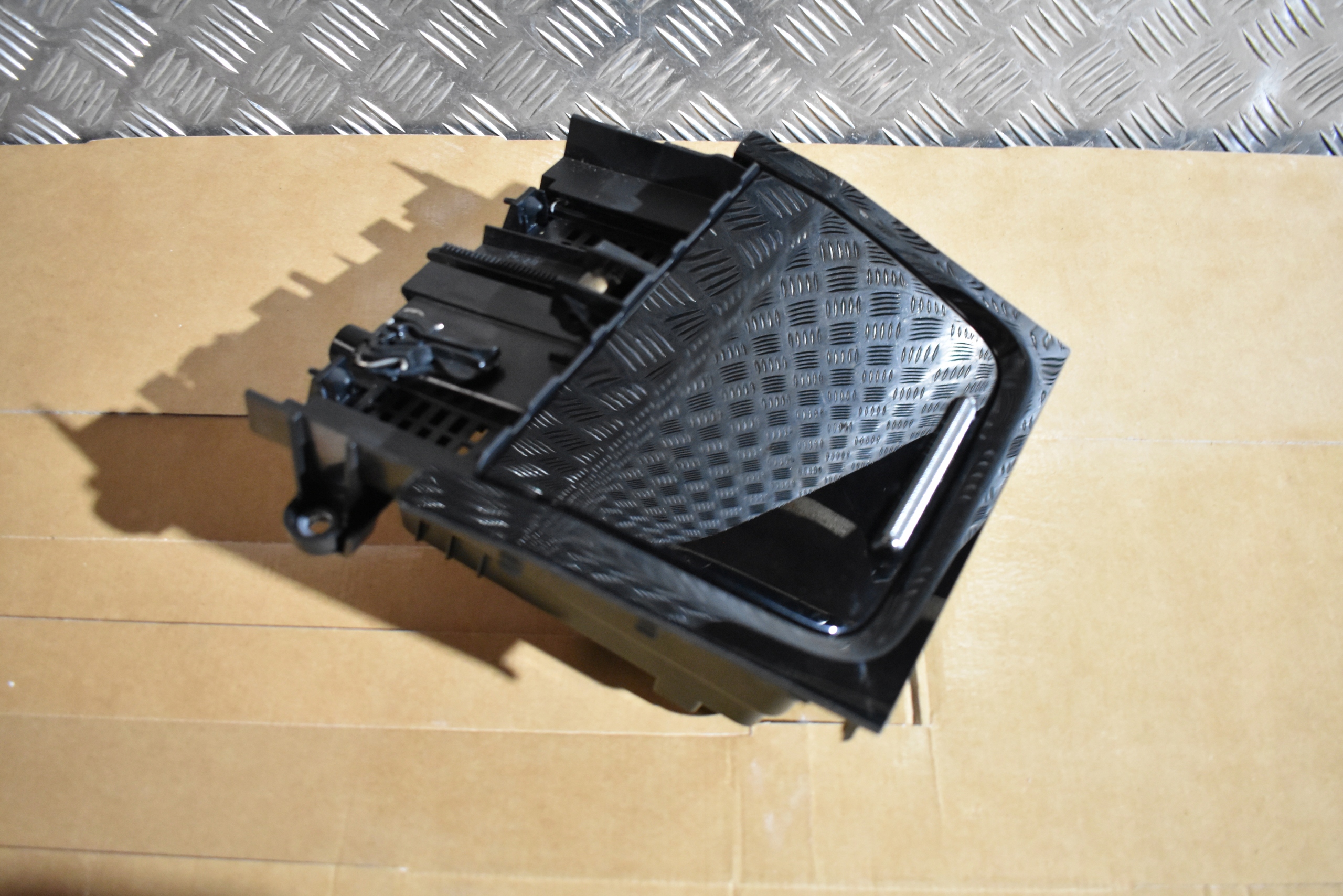 IDEALNY passenger compartment + DECOR PORSCHE CAYENNE 9Y LIFT 25R. 1