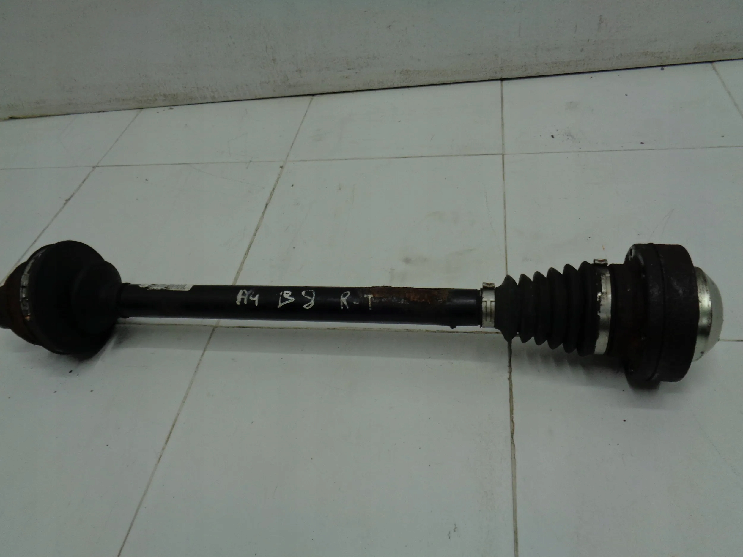 AUDI A4 B8 A5 semi-axis rear part right left
