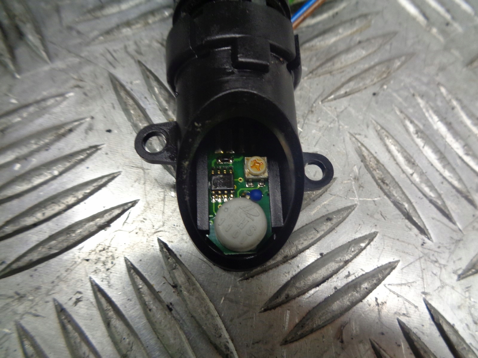 CZUJNIK TEMPERATURY WEWNETRZNEJ RENAULT VEL SATIS Part manufacturer Renault original OE