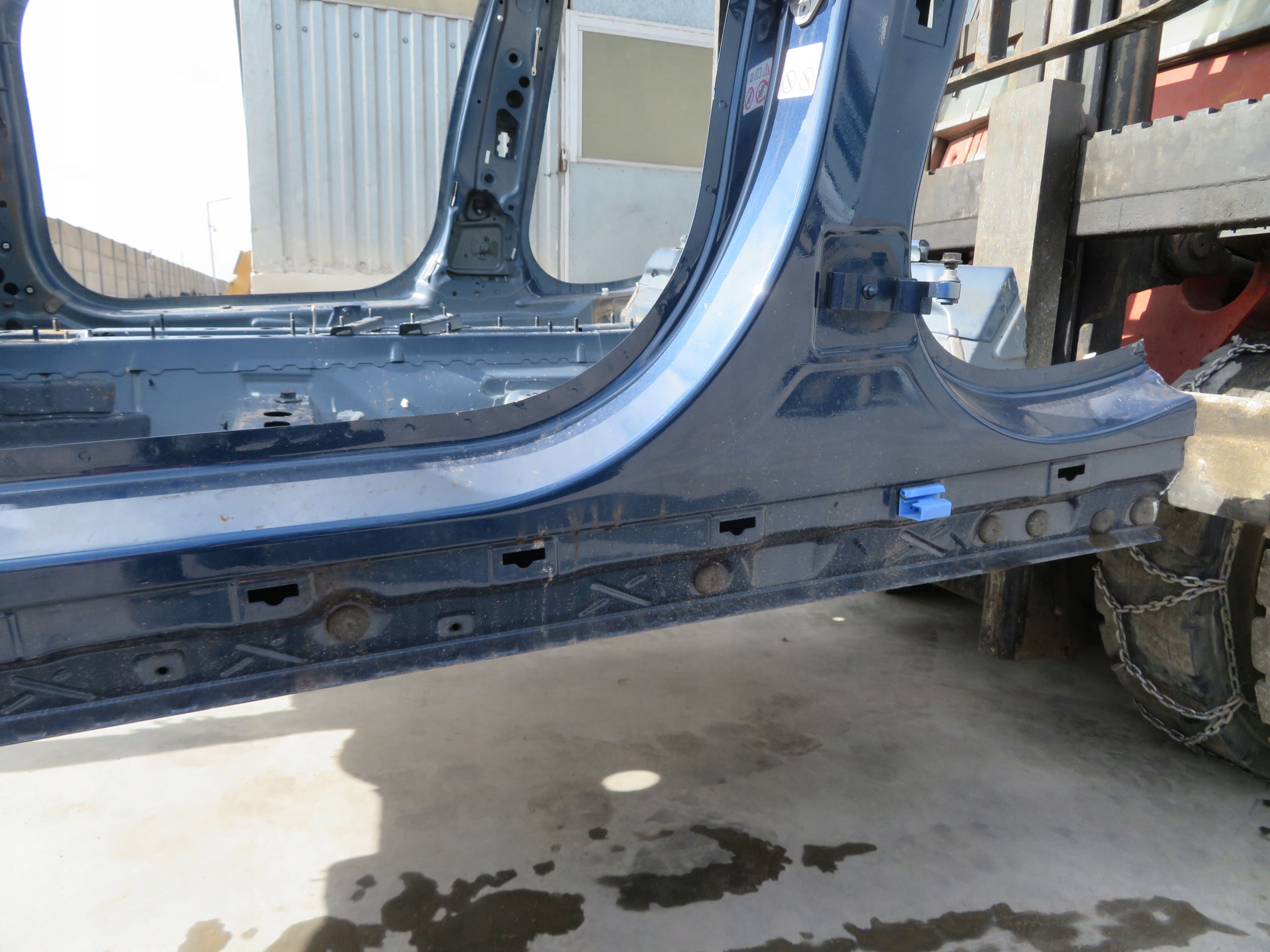 threshold pillar B central left BMW F40 116D 22R