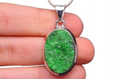 * Uwarowit Rusko Krásný Oválný Přívěsek Stříbro 925 Intenzivní Barva Č. 2 *