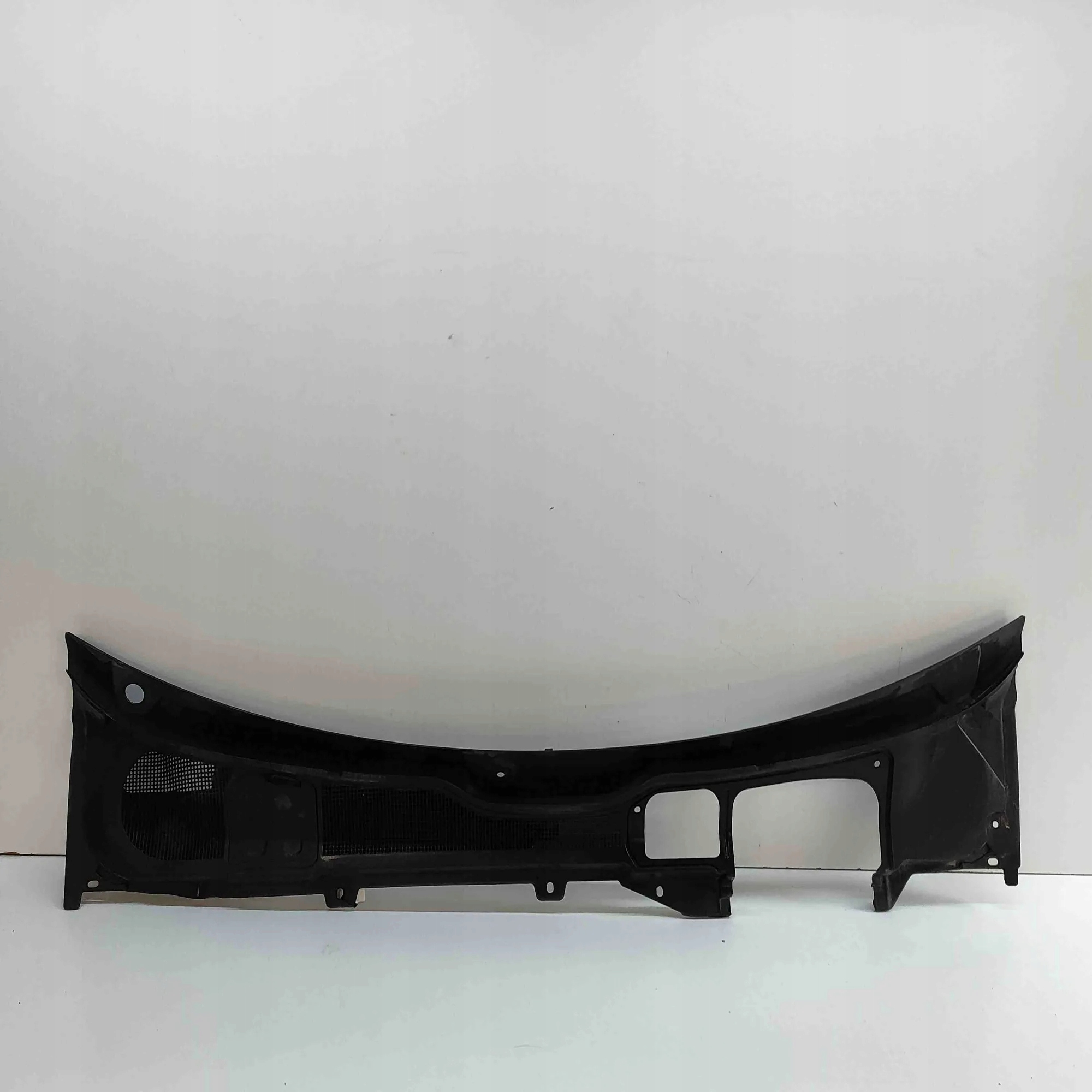 PLASTYK WYCIERACZEK PRZEDNICH LAND ROVER RANGE ROVER EVOQUE (L538)