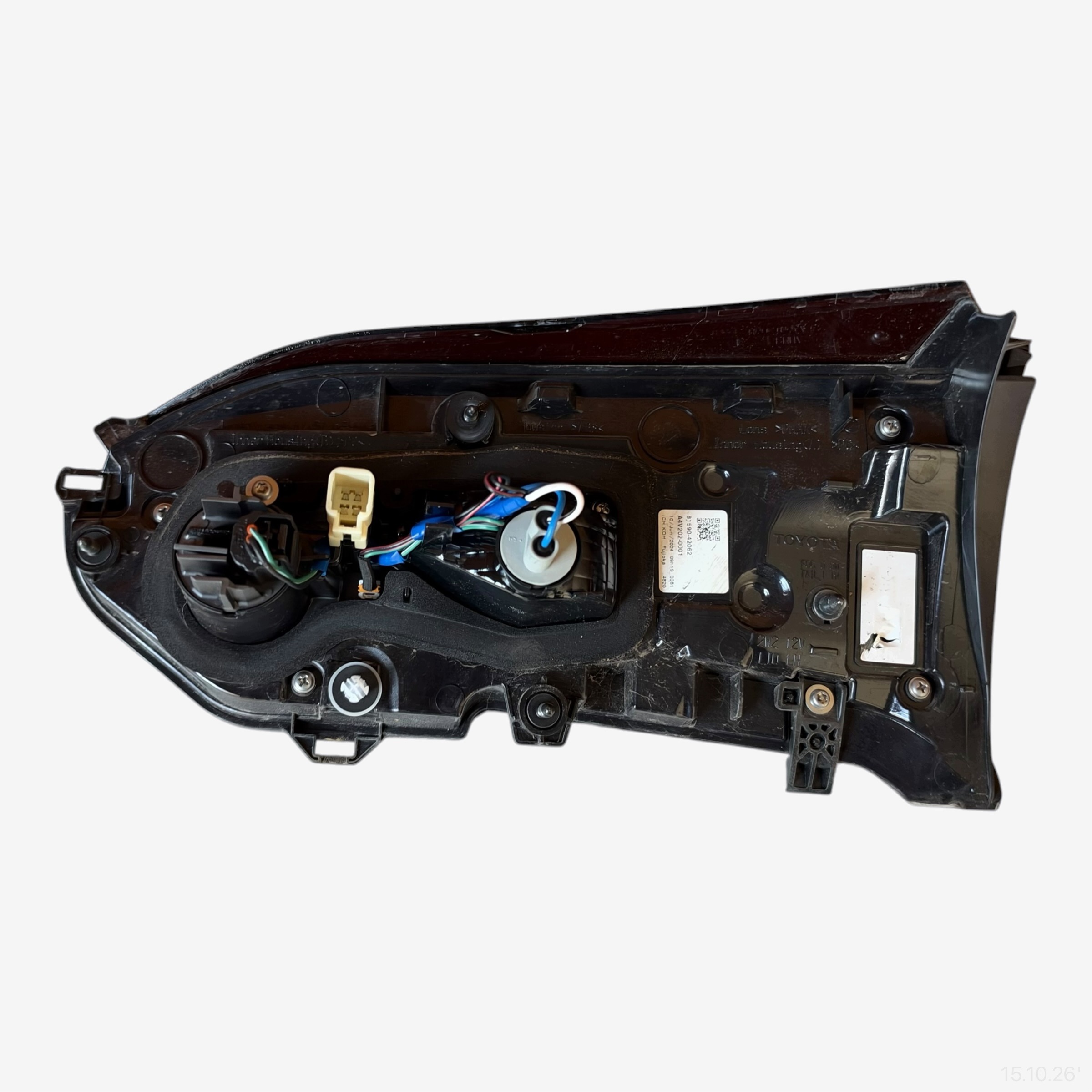 light rear left bonnet TOYOTA RAV4 V 2024 year 81590-42062