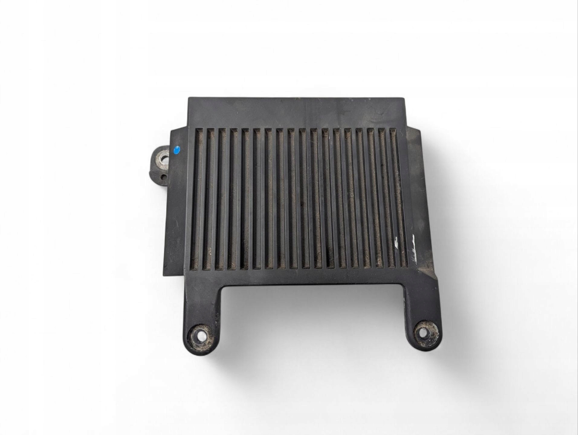 amplifier radia Volvo V70 3 2009 31310010