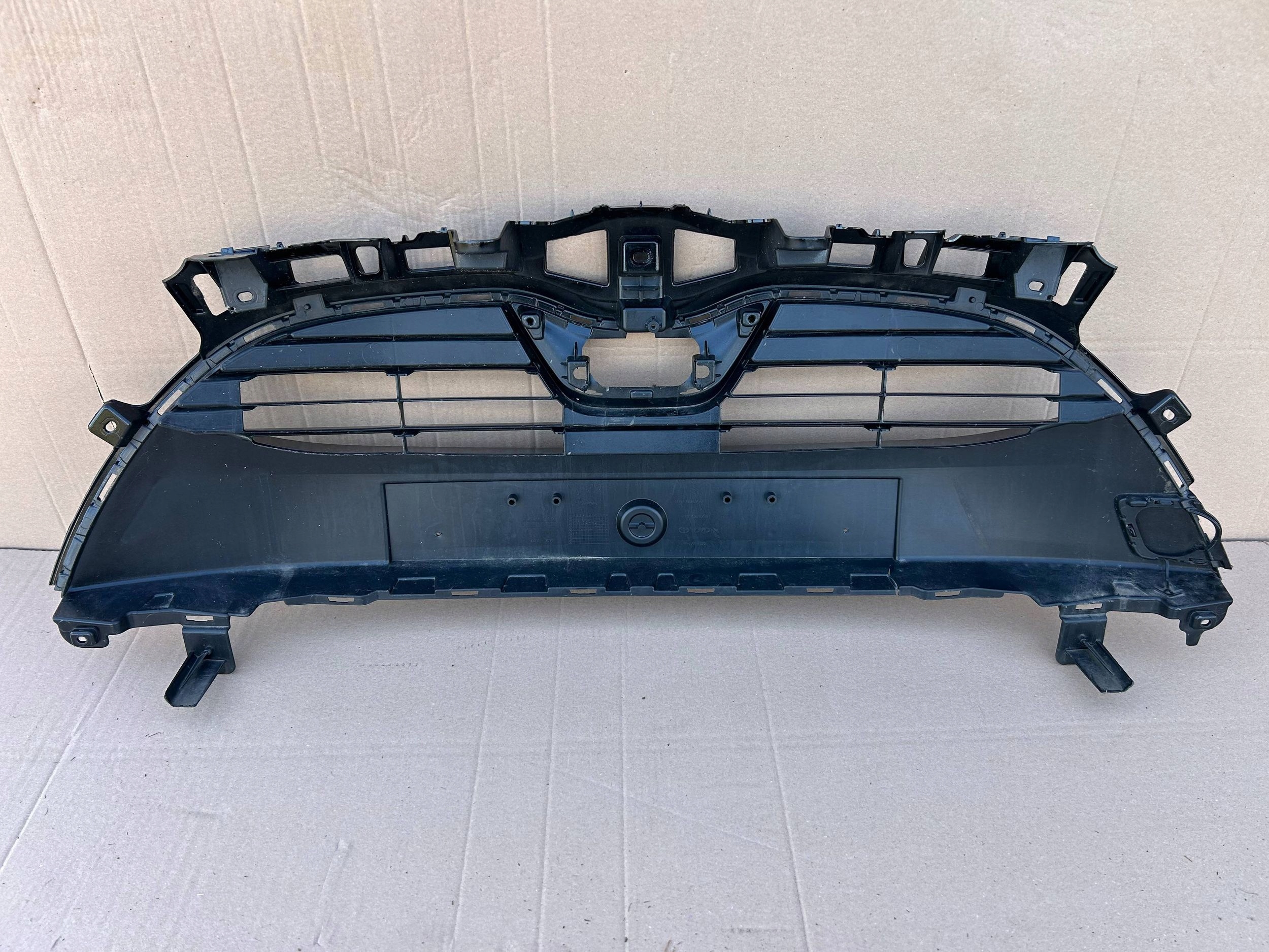 Toyota Yaris I P1 Kühlergrill FRONTGRILL Kühlergitter 53101K0010 - Thumbnail 2