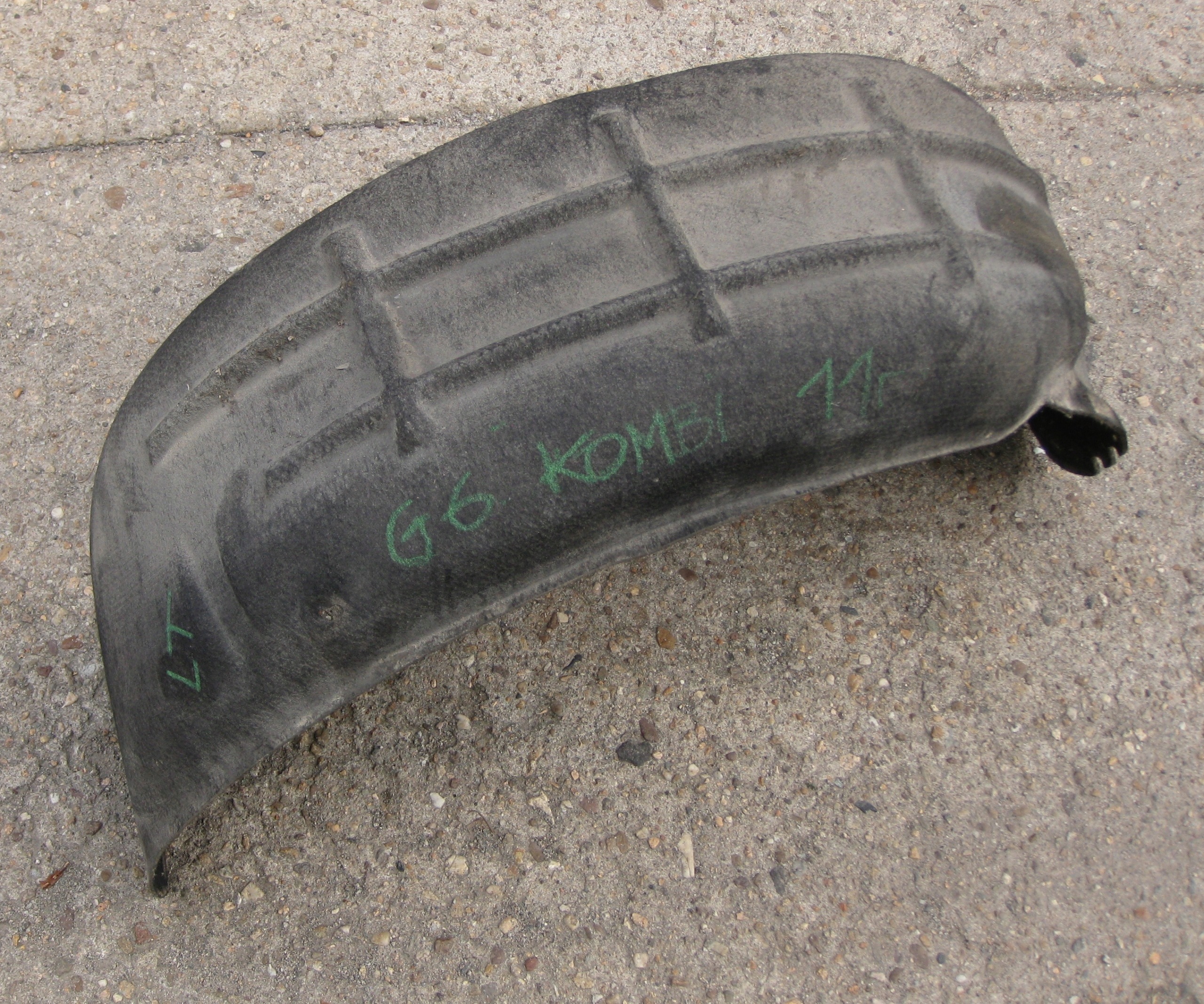 VW GOLF VI KOMBI 11R mudguard left rear part