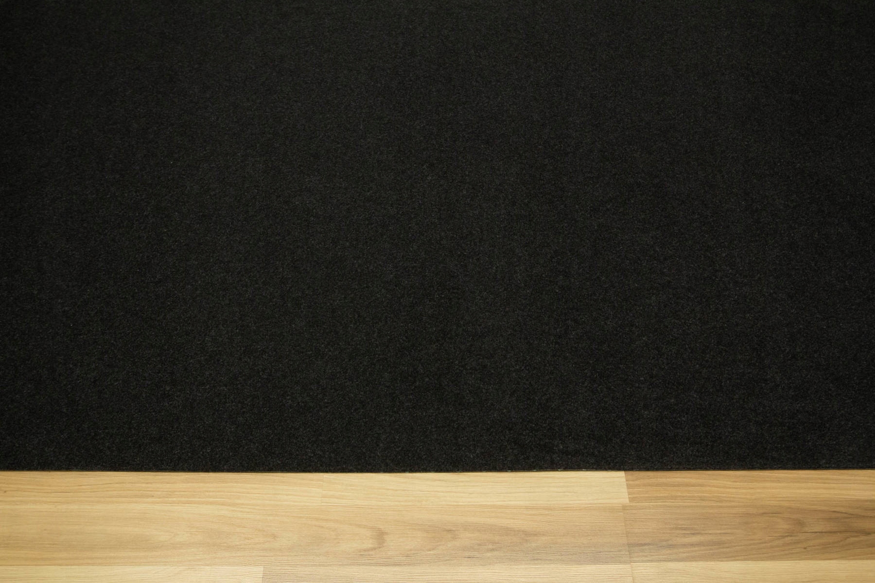 szer. 2m ANTRACYTOWA WYKŁADZINA REMONTOWA IGŁOWANA NA EVENT TARGI STOISKO Szerokość 2 m