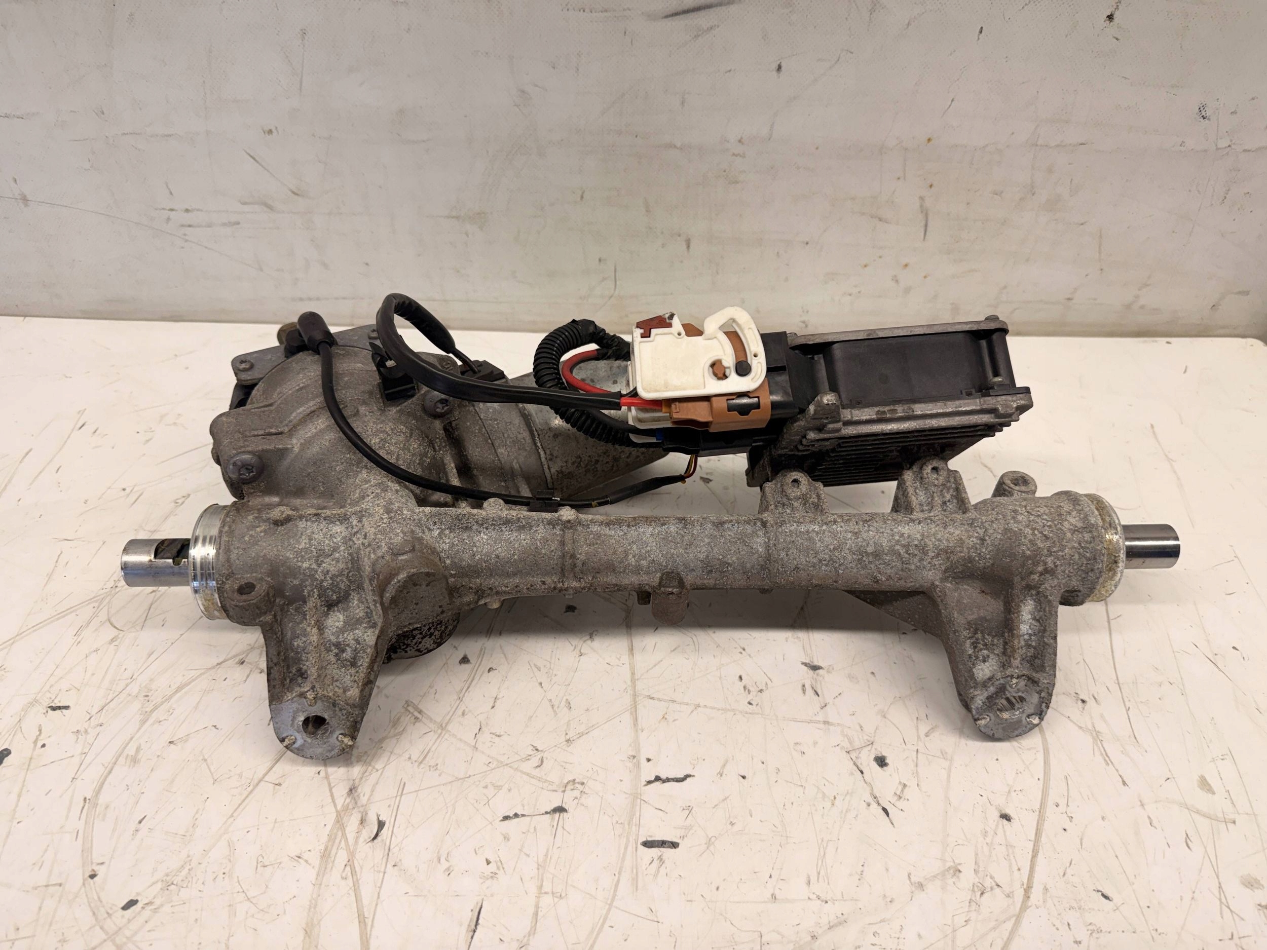 Twingo III SCATOLA STERZO SCATOLA STERZO 6820000258