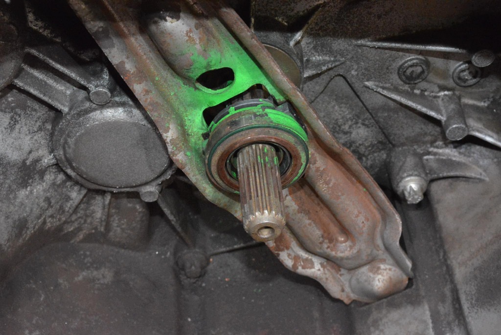 Getriebe 7568724-02 MINI COOPER ONE R56 1.6 16V 120 KM 06-15