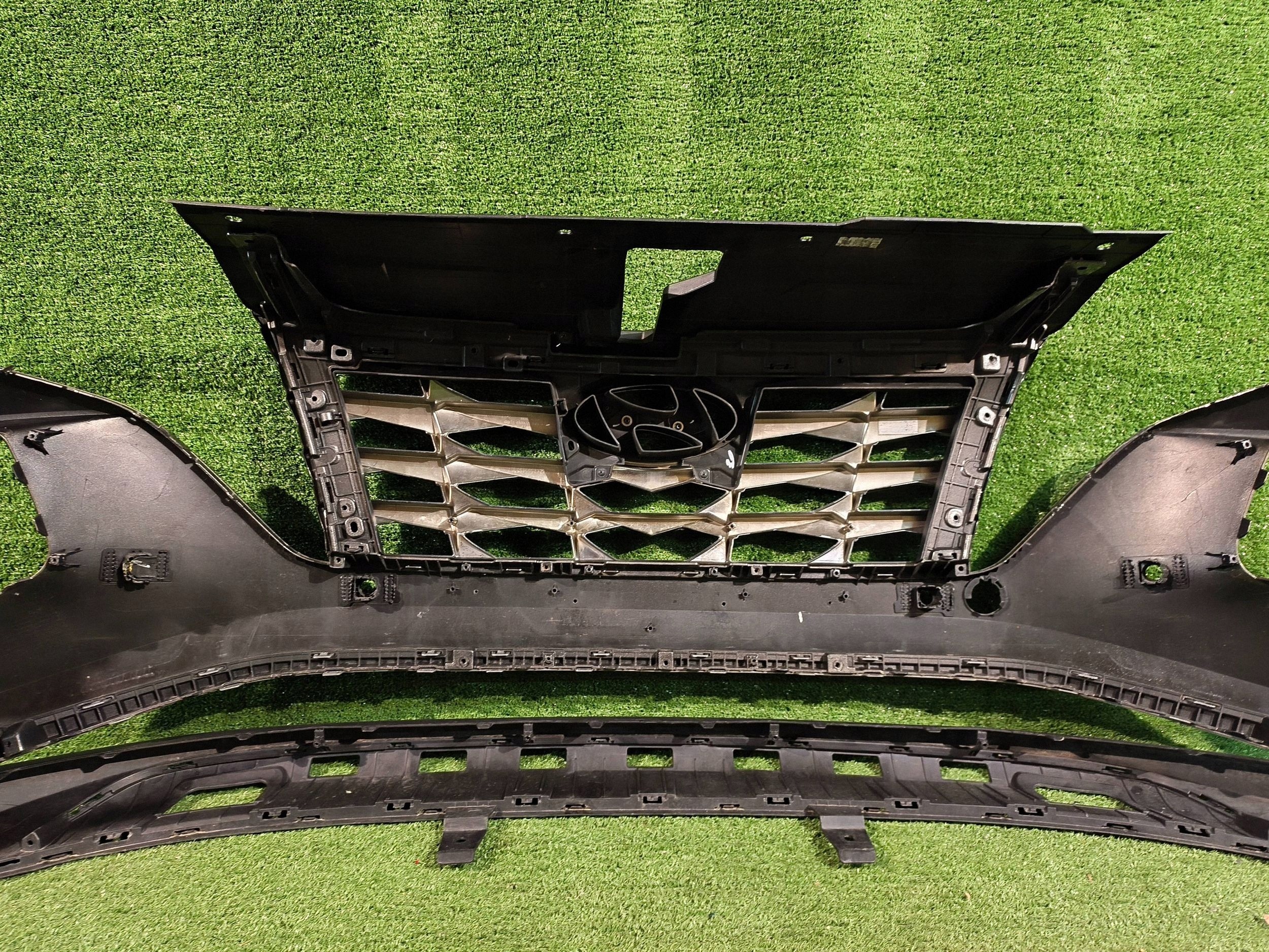 front bumper front HYUNDAI TUCSON IV 20- NR.9917
