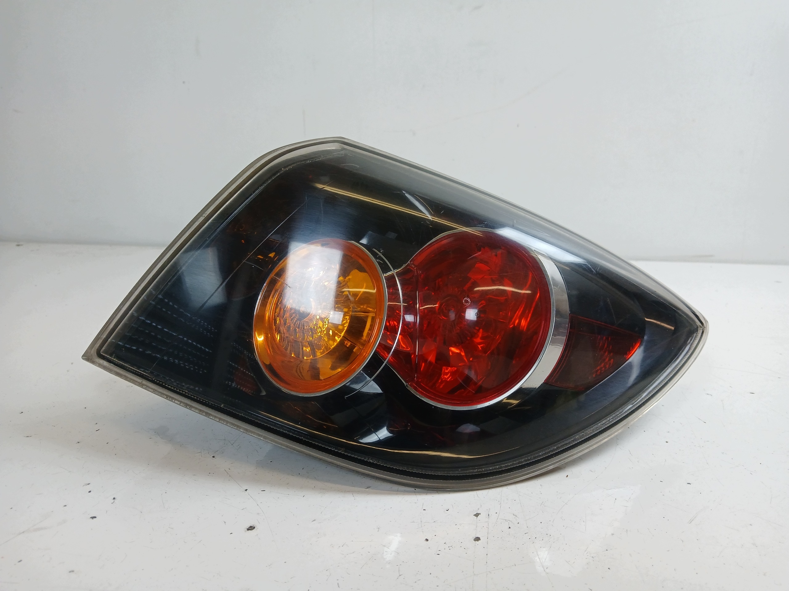 MAZDA 3 BK und Licht rechts heck