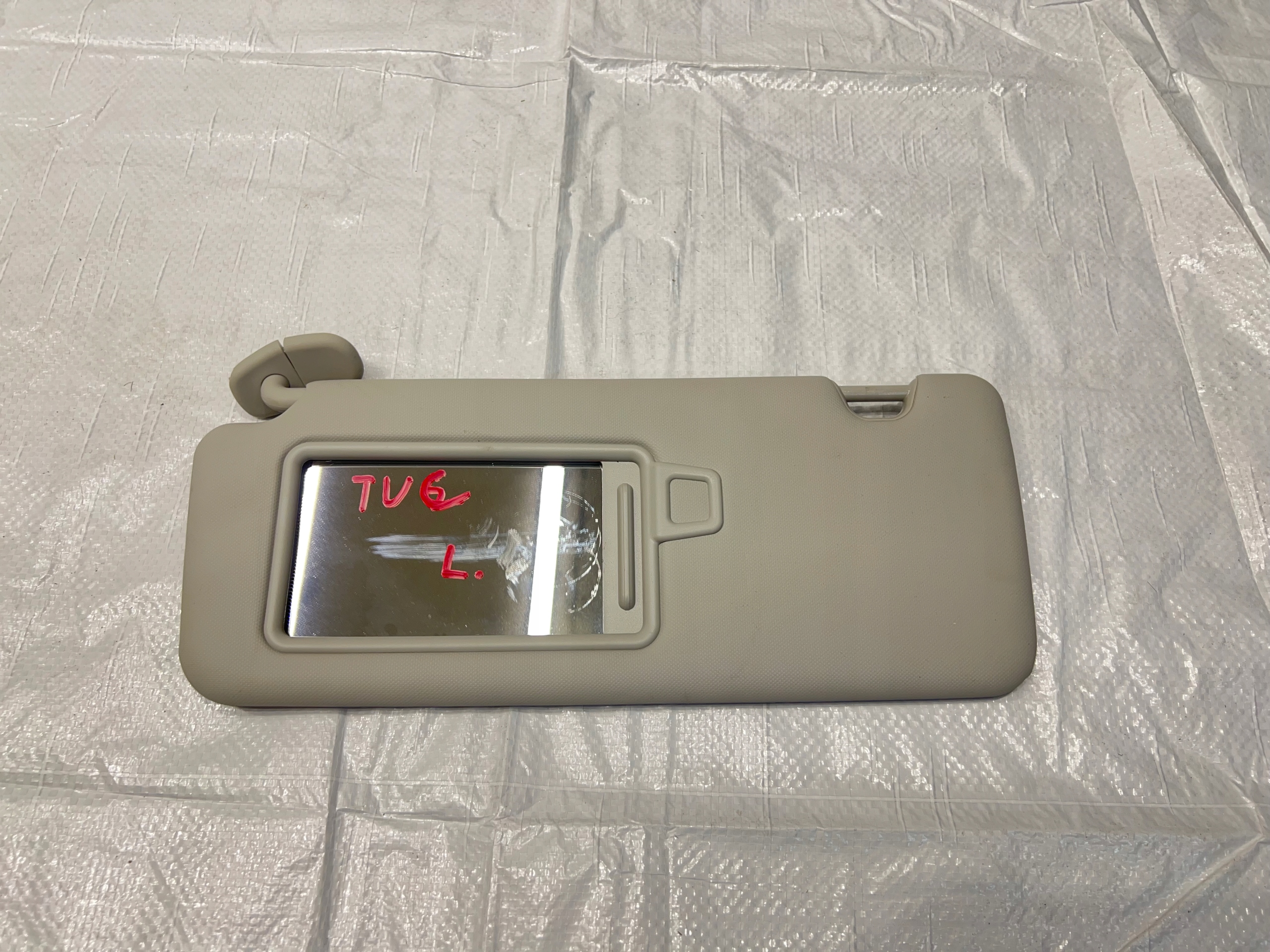 HYUNDAI TUCSON IV СОНЦЕЗАХИСНИЙ КОЗИРОК ЛІВИЙ