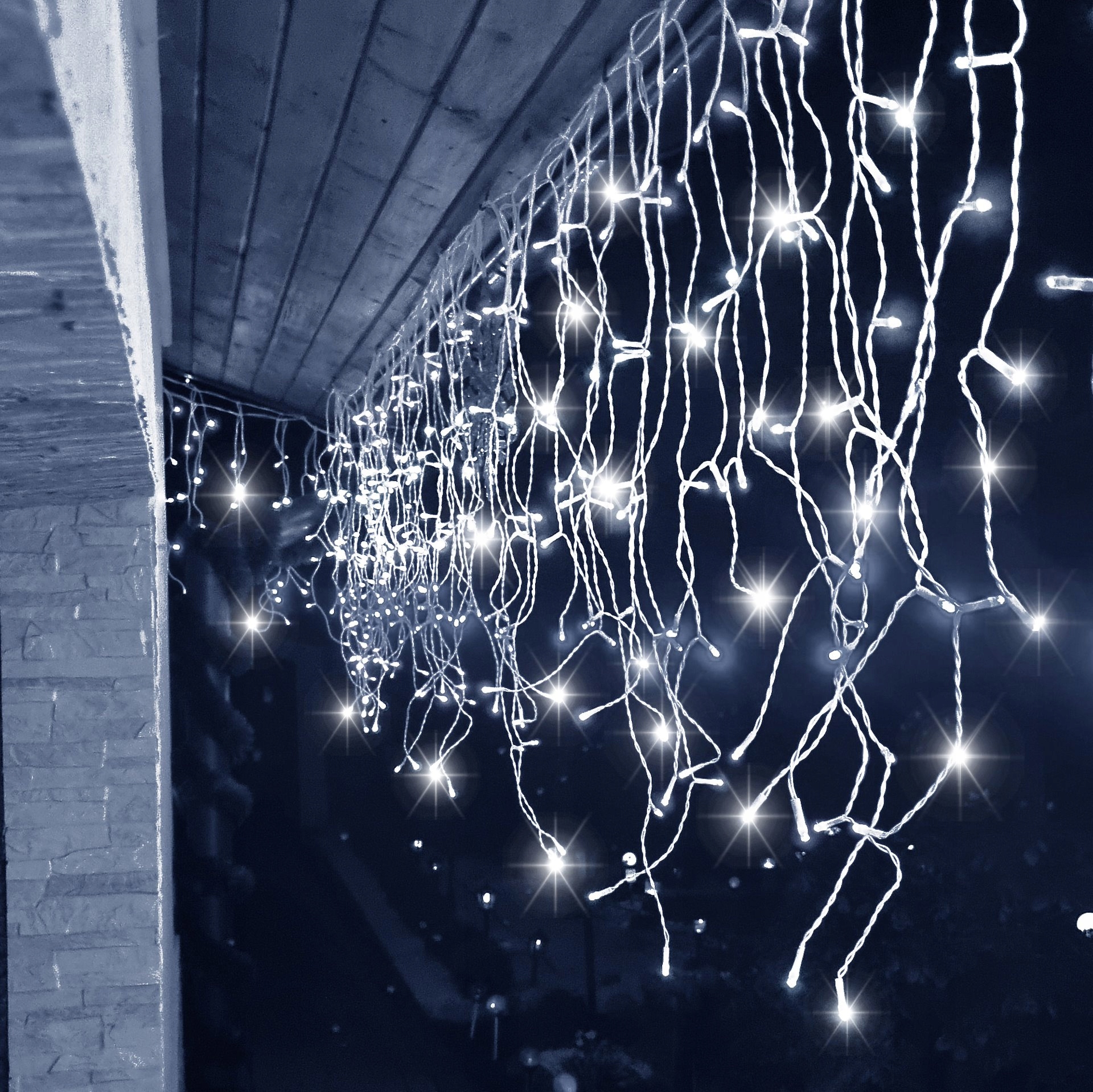 LAMPKI ZEWNĘTRZNE SOPLE 500 LED IP44 STAŁE + FLASH BIAŁE ZIMNE ŚWIĄTECZNE Zasilanie sieciowe