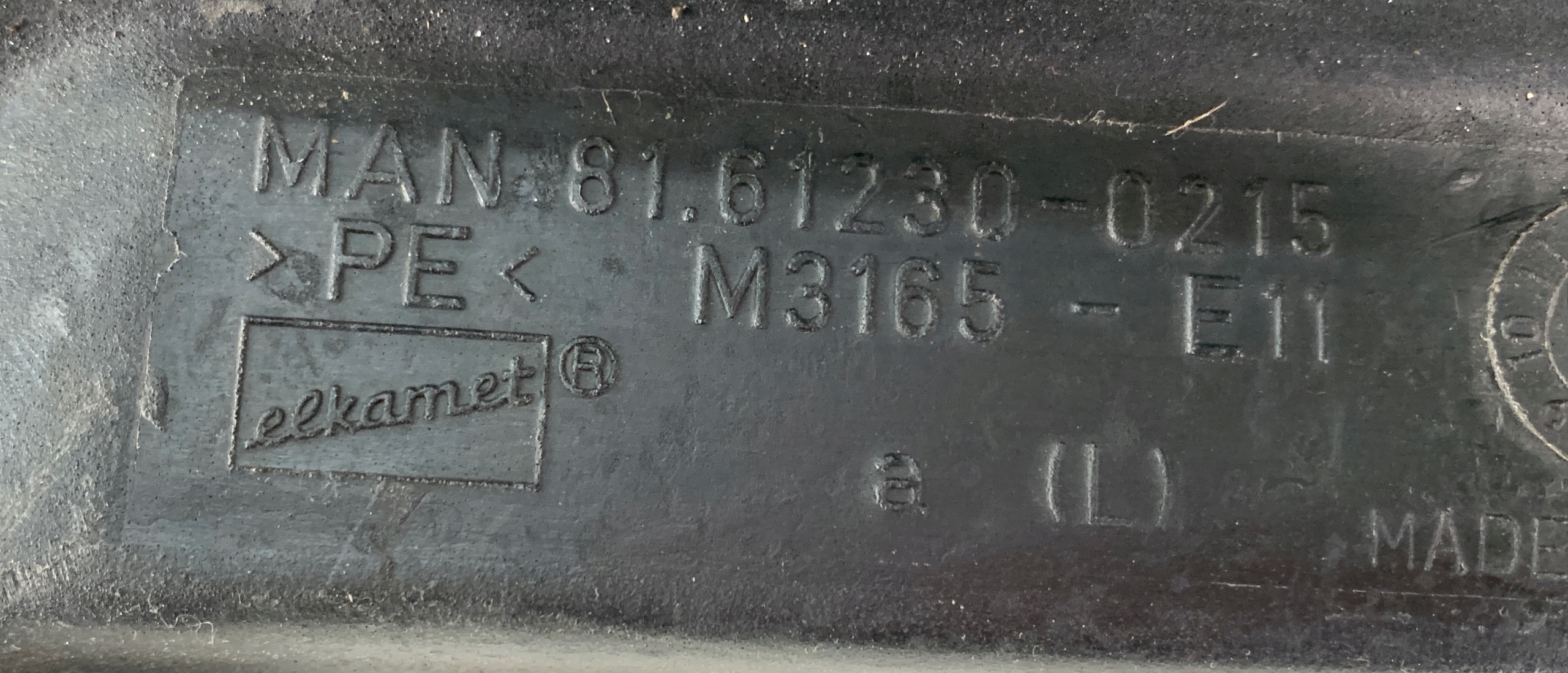 MAN TGL mudguard front left 81612300215