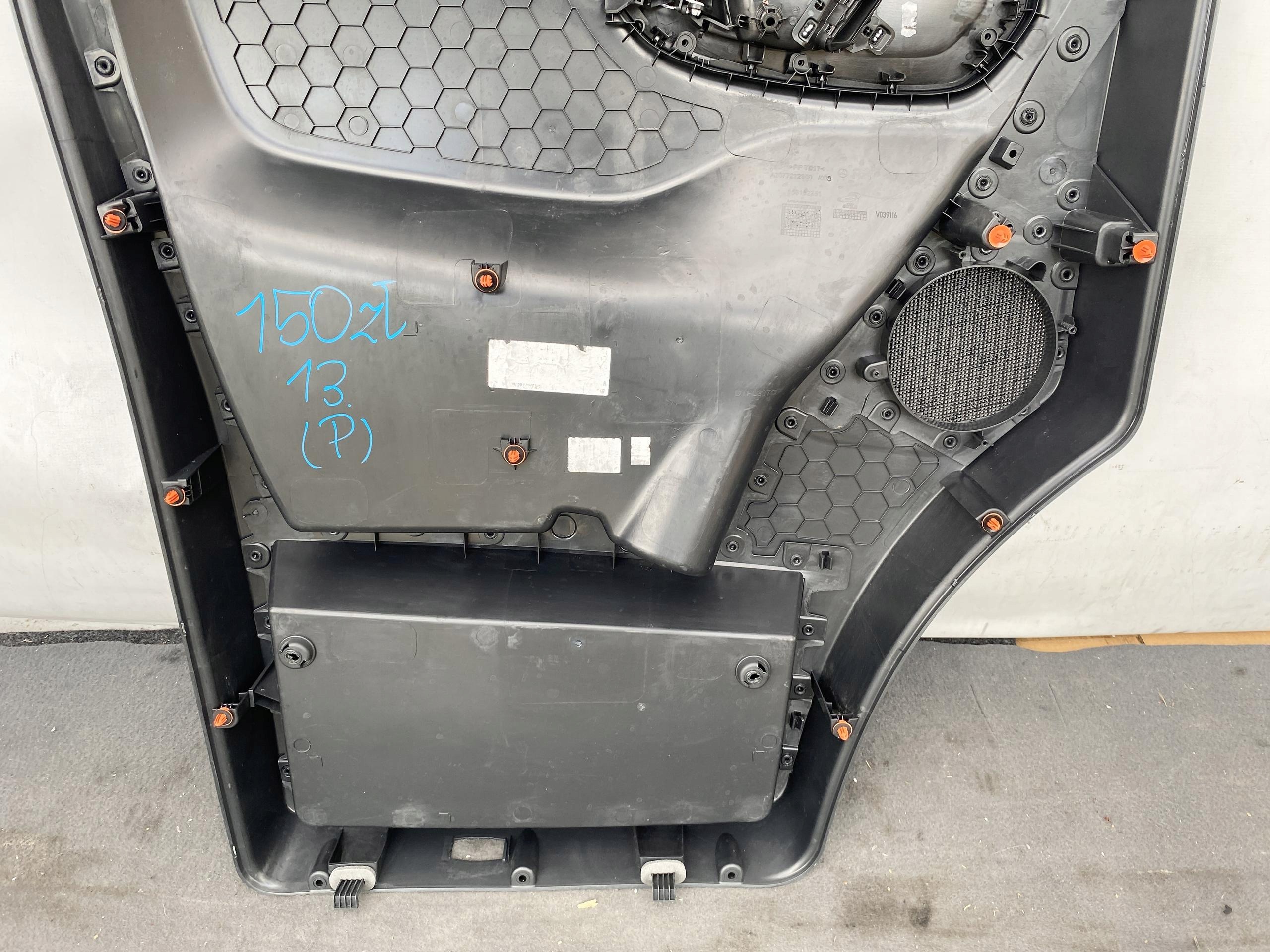 SPRINTER 907 910 17- side door PRZEDNICH right original A9077272300