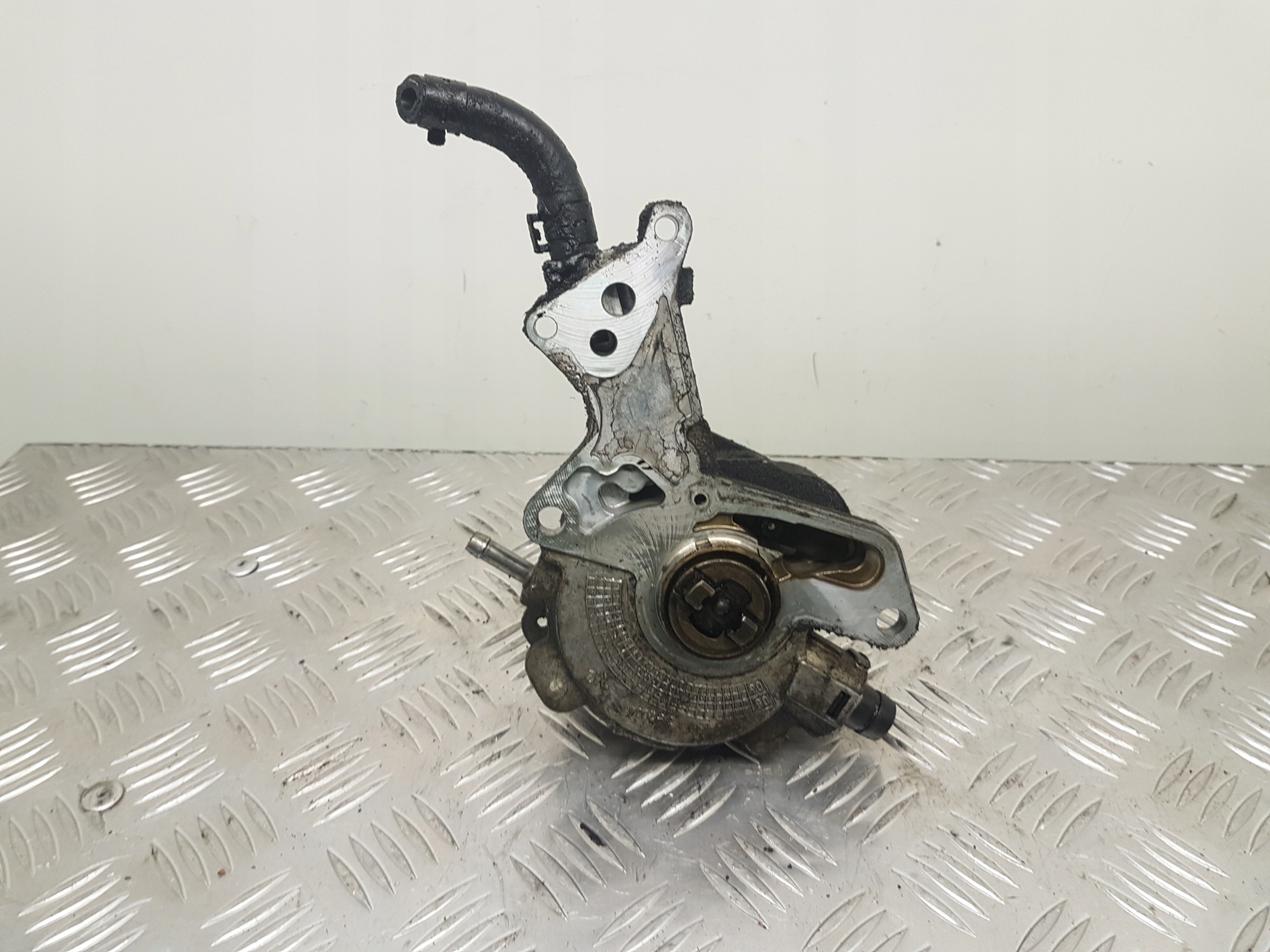 pompa VACUM VAKUM VOLKSWAGEN GOLF 5 038145209N