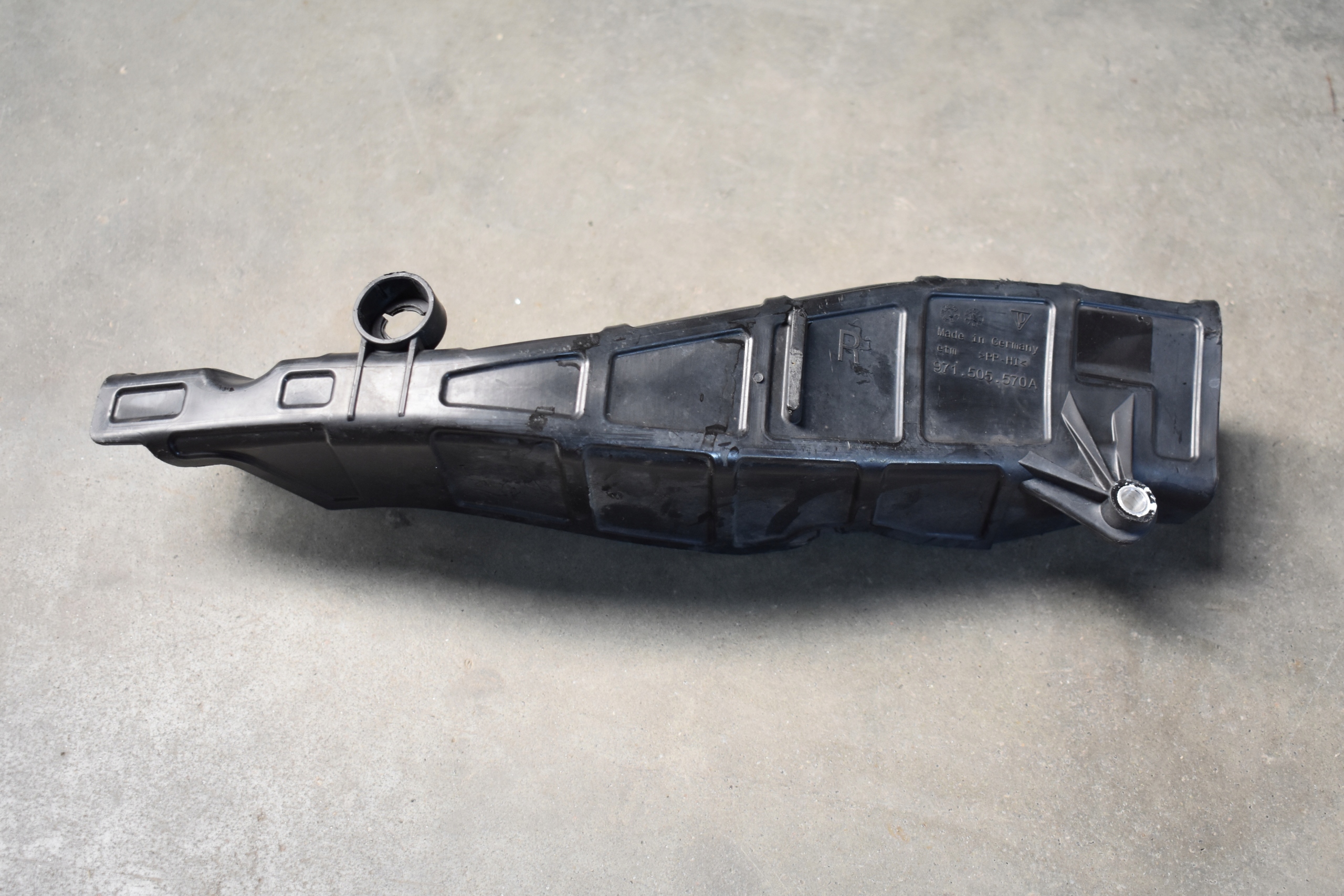 holder springing rear part rear. right PORSCHE PANAMERA 971 1