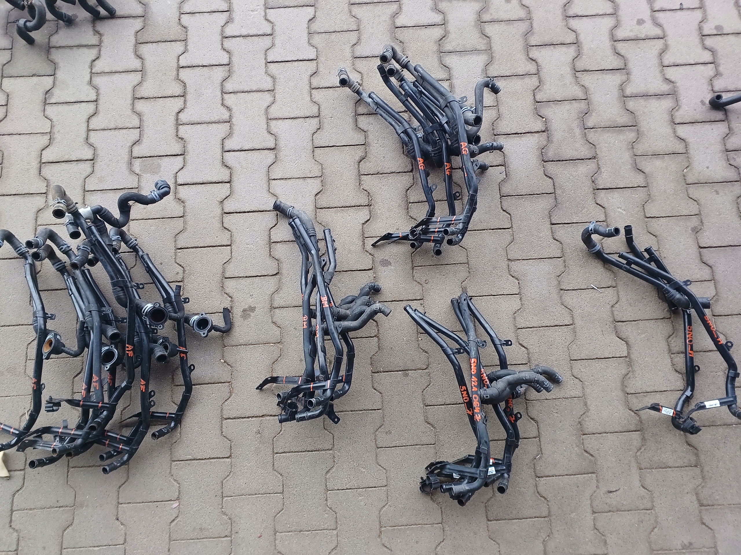 VW ТРУБА 5Q0121070AF 5Q0121070AG 5Q0121070BM