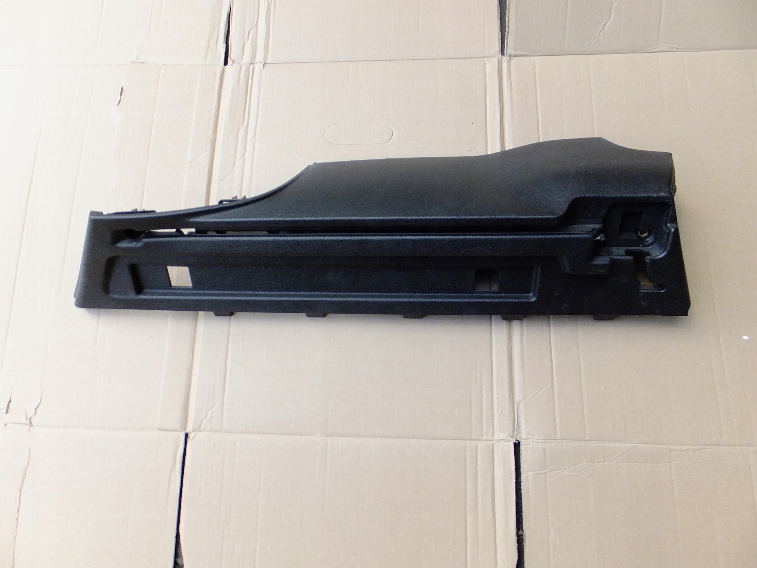 boot upholstery left opel insignia a kombi 2010r