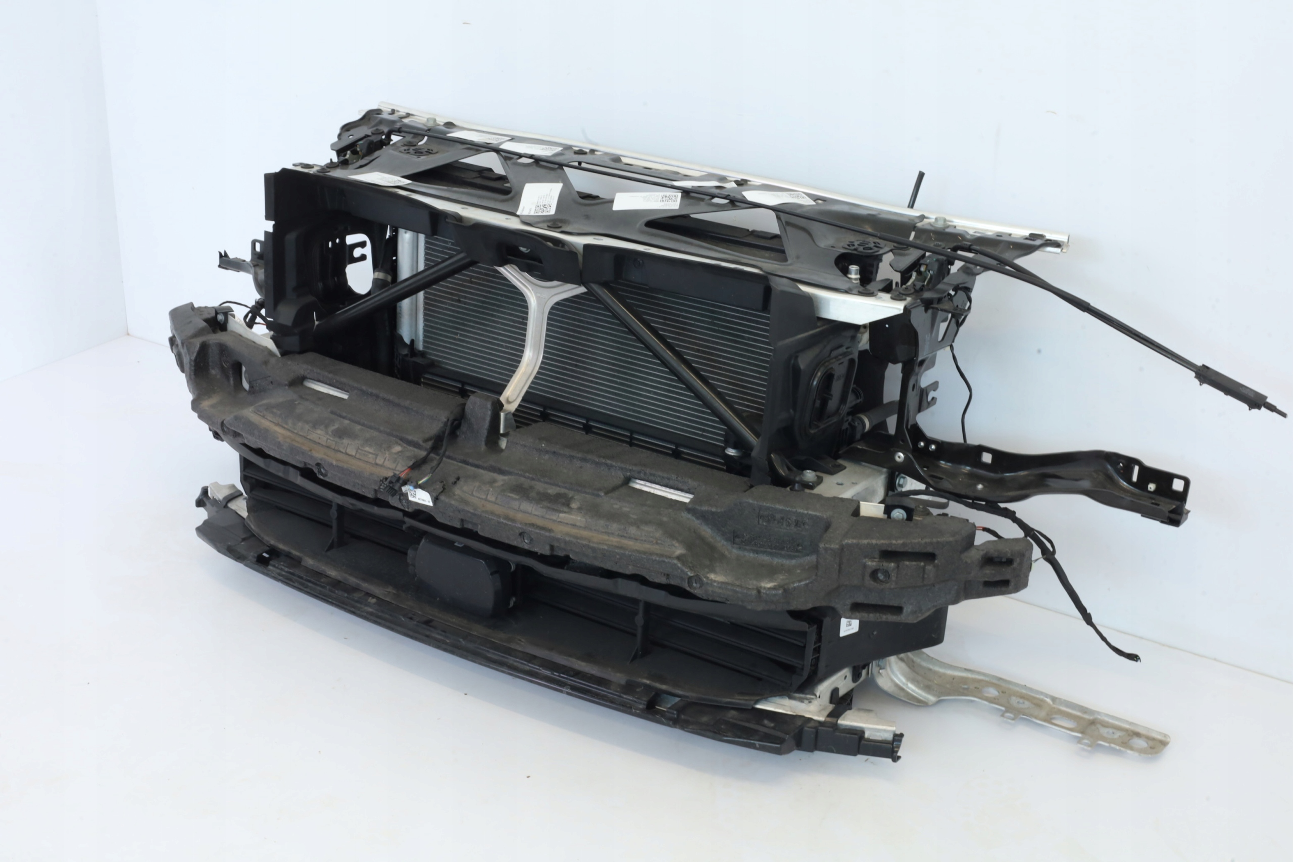 WZMOCNIENIE PAS PRZEDNI RADAR BMW G11 G12 LCI 740d Producent części BMW OE