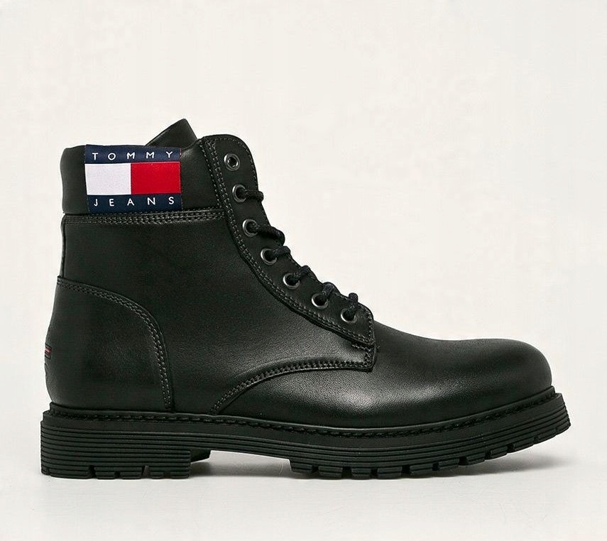 

Tommy Hilfiger Black Leather Heritage Boot R 44