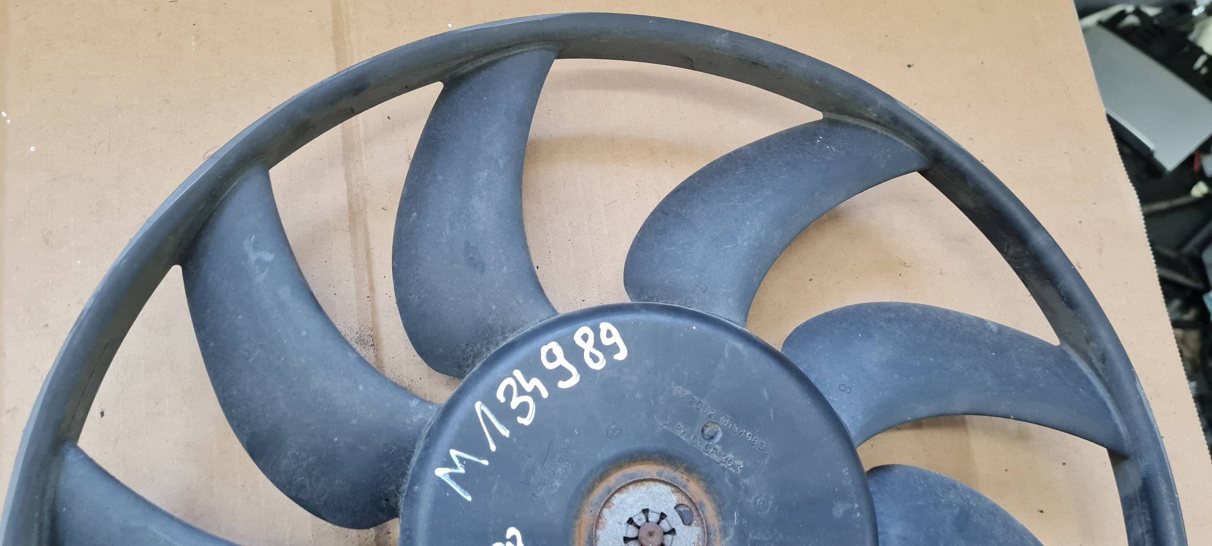 A7 4G ventilátor SMIGLO vrtule M134989 A6 C7 4G A4 B8 A5 Q5 8R
