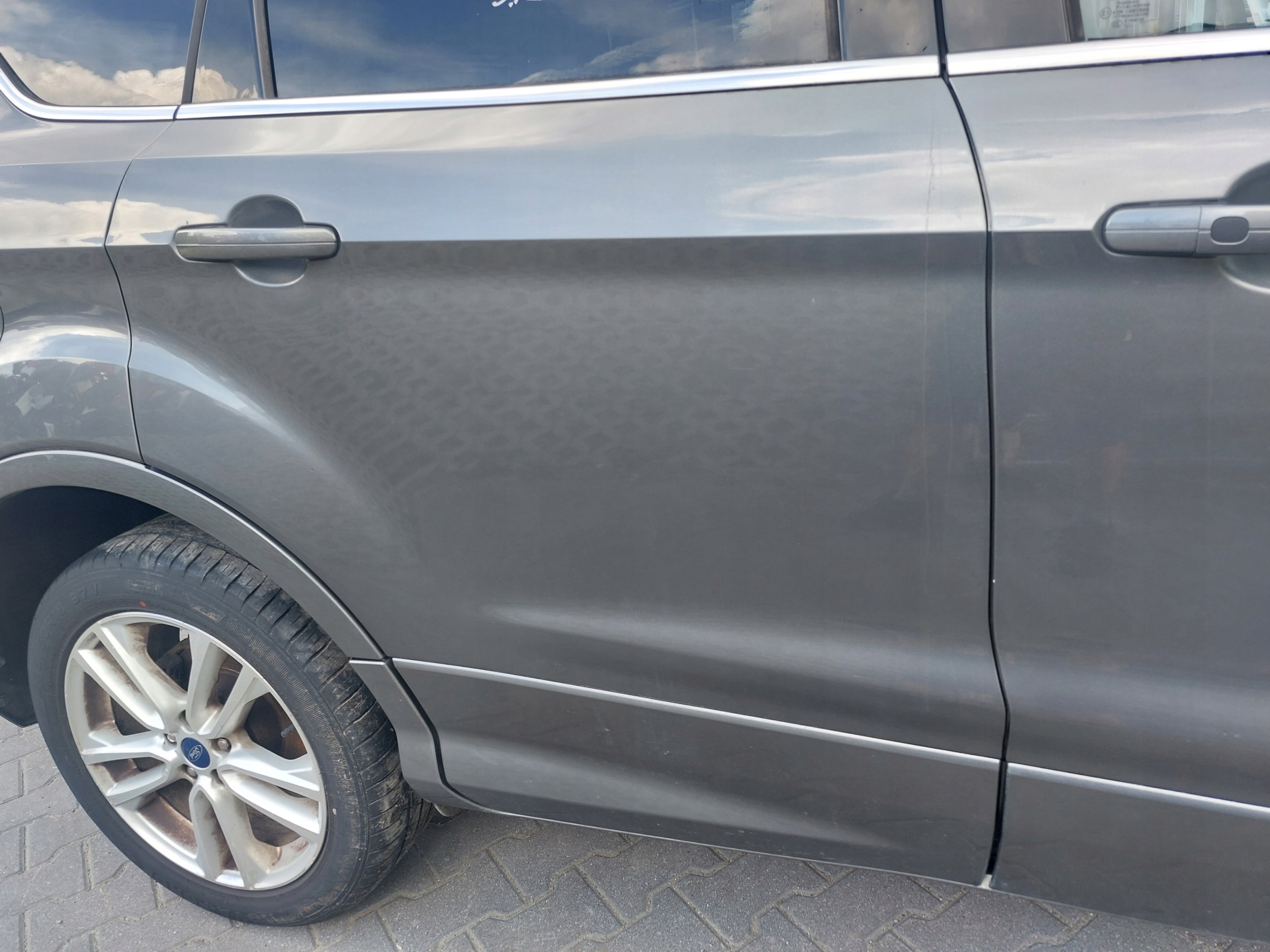 FORD KUGA MK2 13r> door right right front EUROPA colour MD