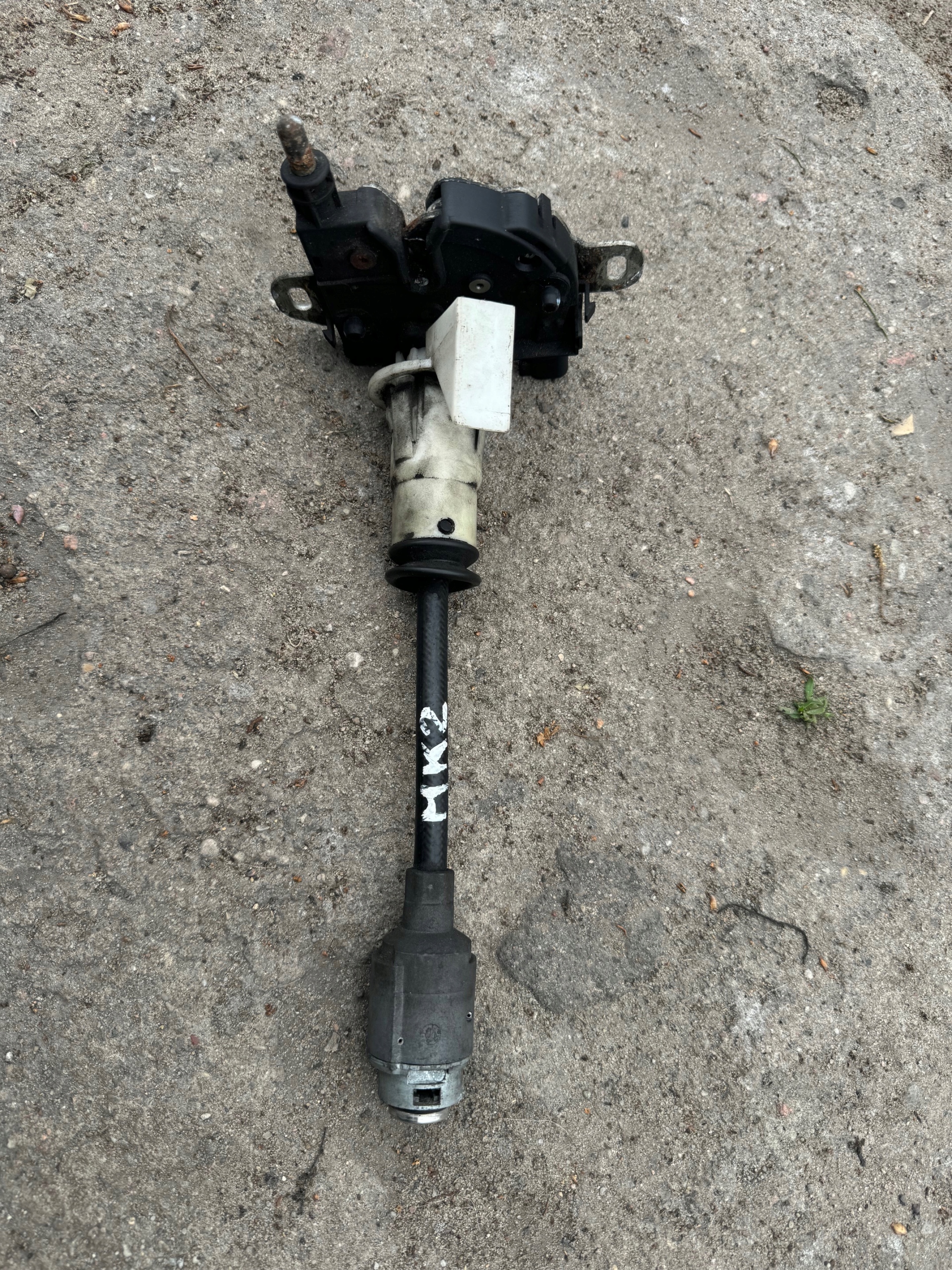 FOCUS MK2 LIFT 2010R ZAMEK MASKI CIĘGNO KOMPLET