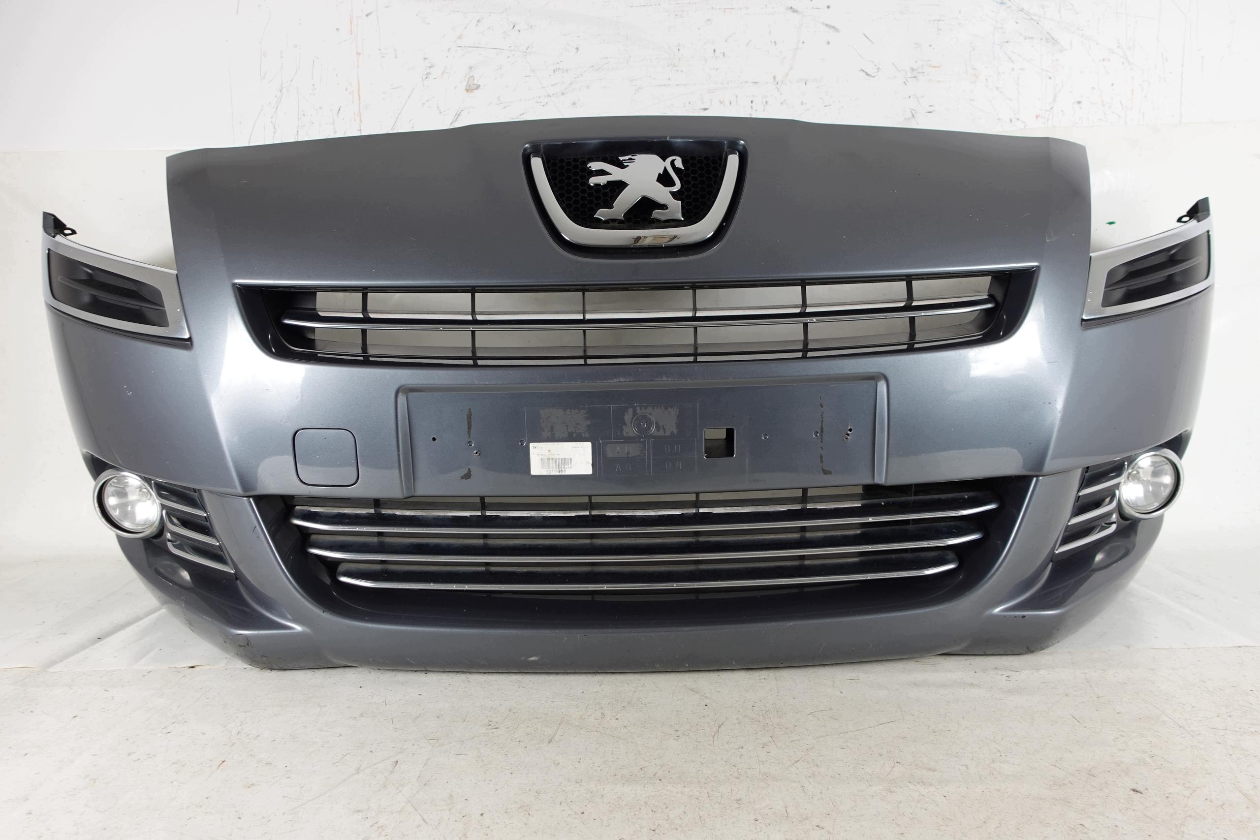 bumper front front PEUGEOT 5008 and 1 09-13 KTHC 2009-2013 grille