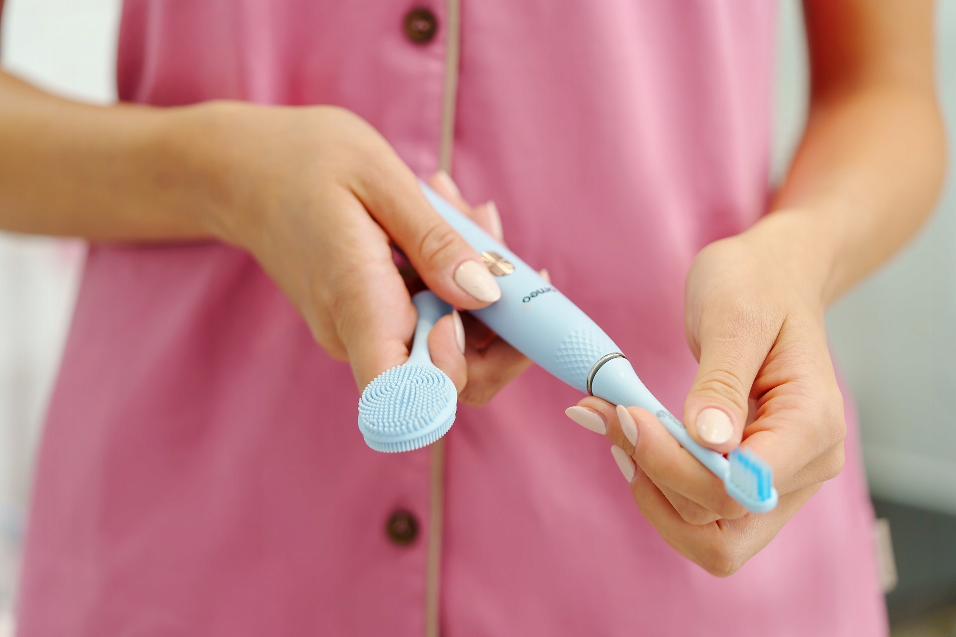 2x Szczoteczka Soniczna OMEO +365 Zestaw Dla Pary Dwupak Czarna i Różowa Kolor dominujący czarny