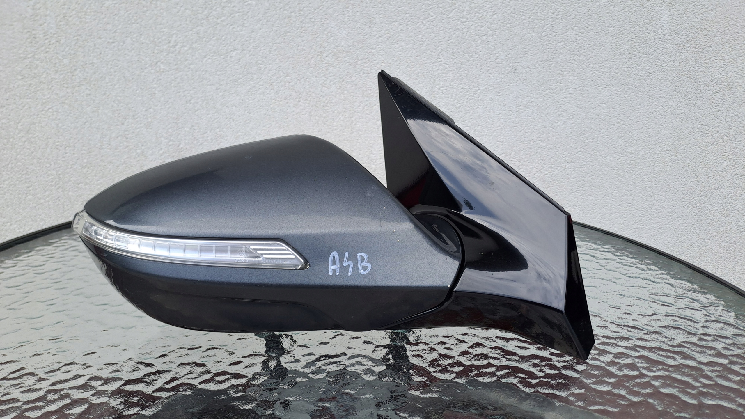 Hyundai i40 11-19 зеркало правое европа
