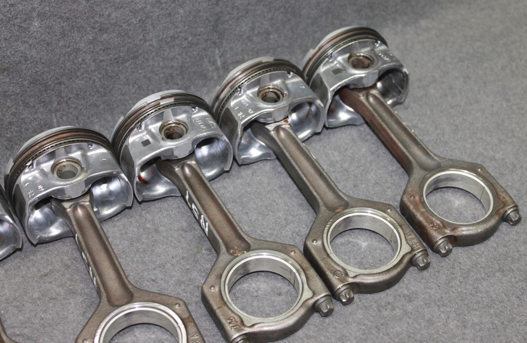 BMW E88 E90 E60 F01 E71 N54B30A 3.5i 4.0i Piston Bielle - 7577581 8497B
