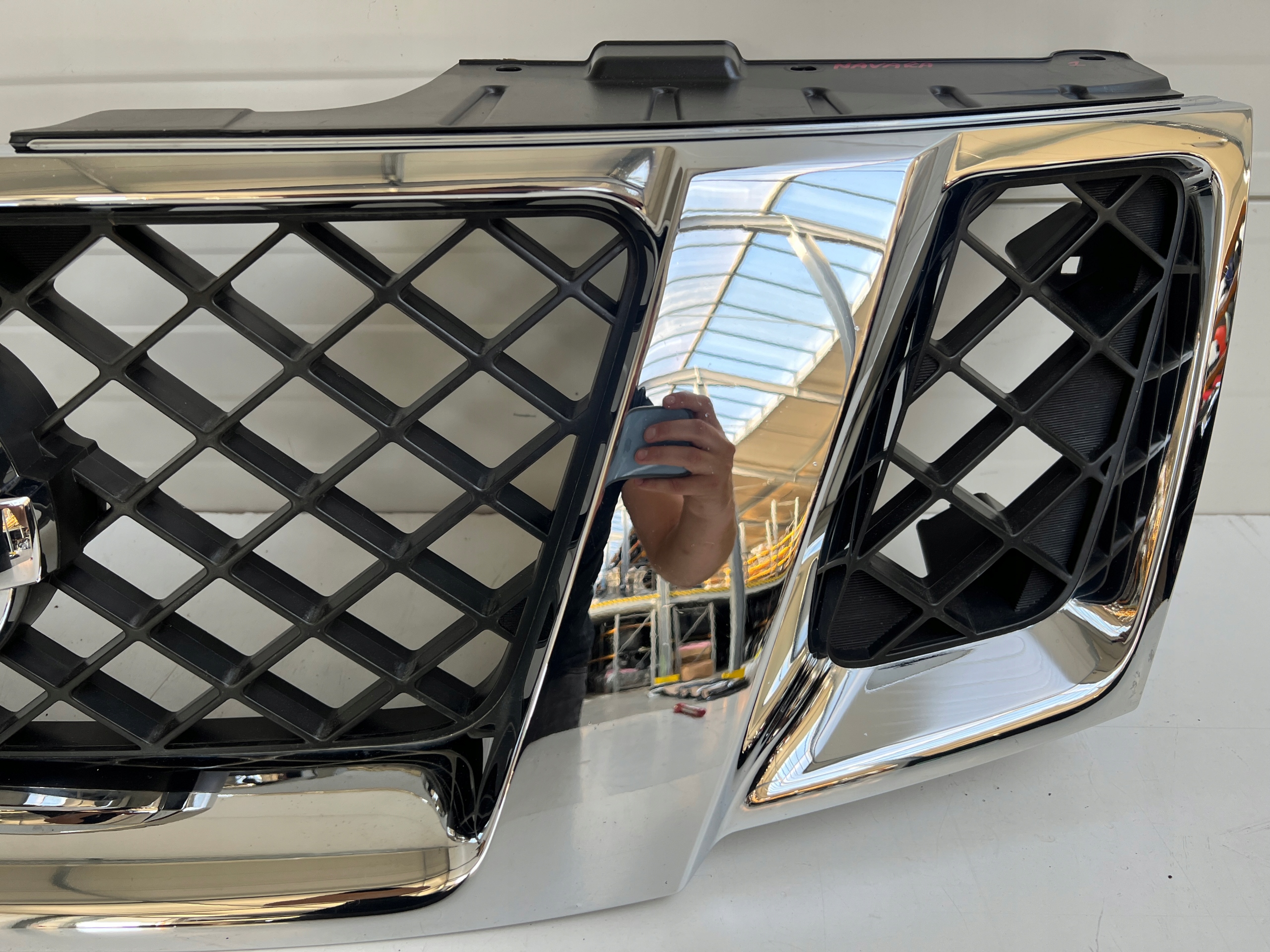Nissan Navara D40 Kühlergrill FRONTGRILL Kühlergitter 623105X00C - Thumbnail 6
