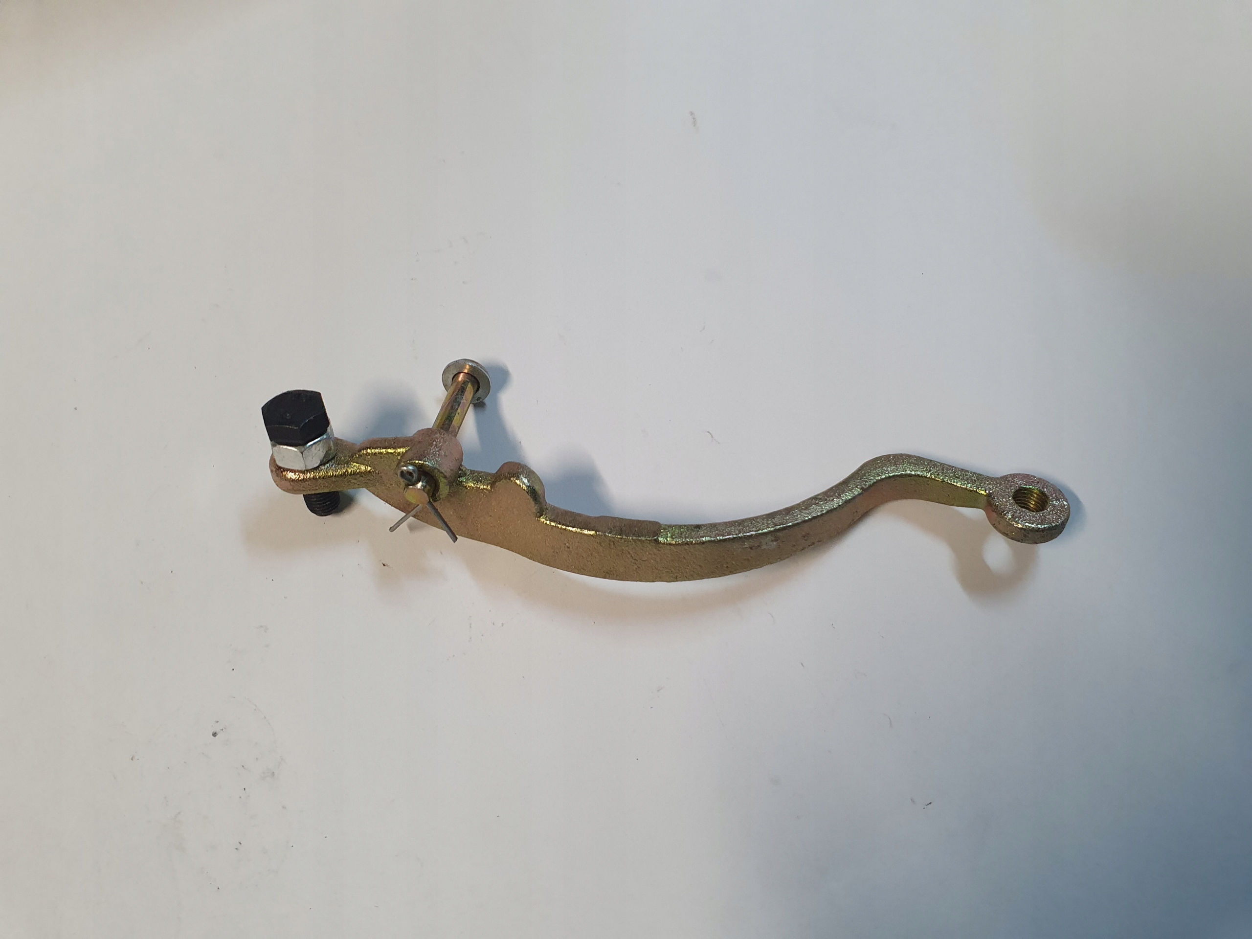 DŹWIGNIA ŁAPA WYCISKU SPRZĘGŁA M-72 URAL DNIEPR