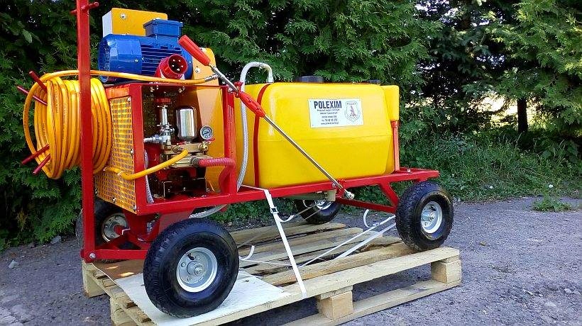 OPRYSKIWACZ ELEKTRYCZNY WÓZKOWY 100L 2,2kW, 22 l Marka Polexim