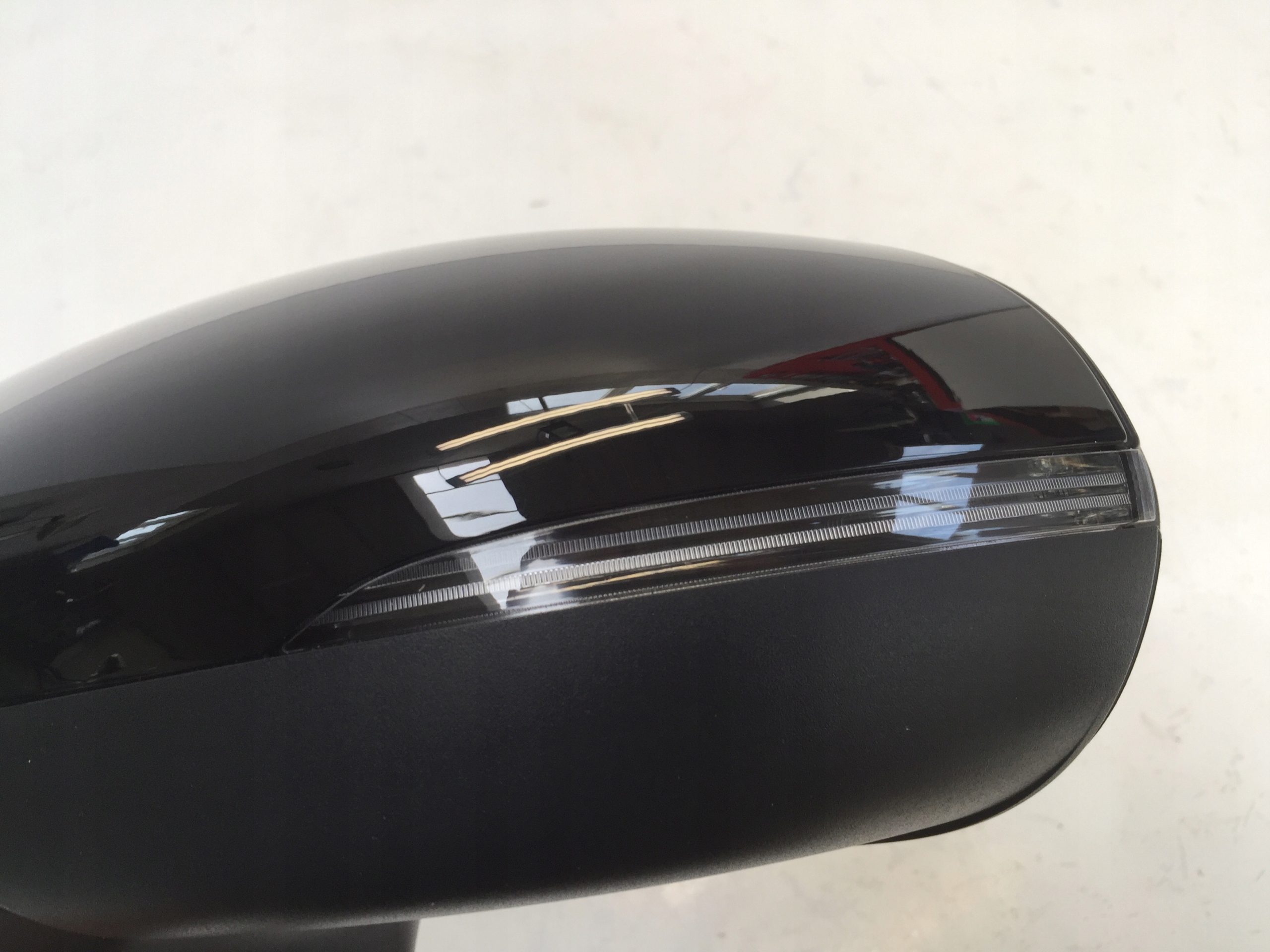 MERCEDES A W177 2021 LUSTERKO ZEWNĘTRZNE LEWE 14pi Producent części Mercedes-Benz OE