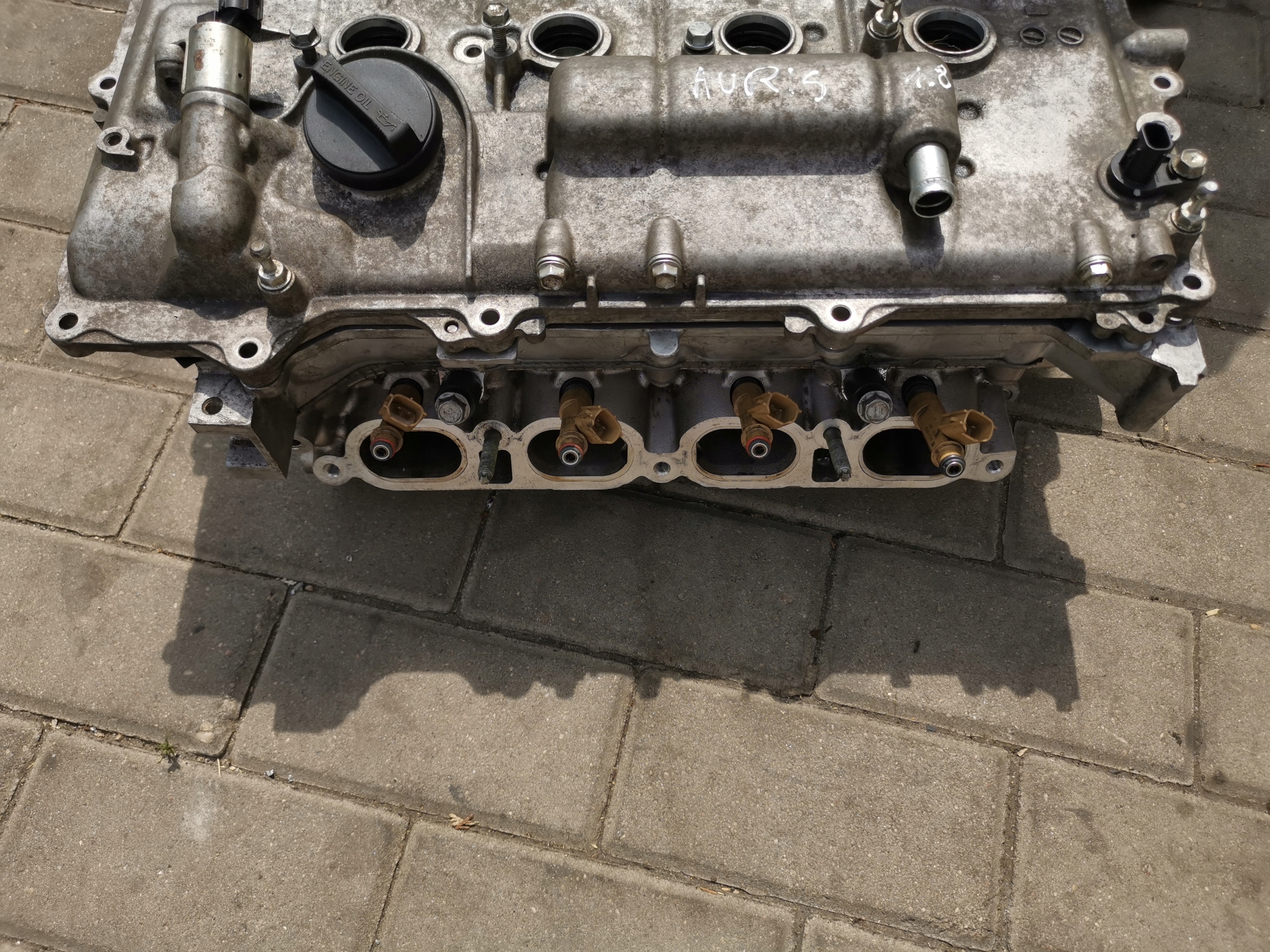 GŁOWICA + WAŁKI TOYOTA AURIS II E180 E18 1.8 H HYBRYDA X2ZR-W20 Producent części Toyota OE