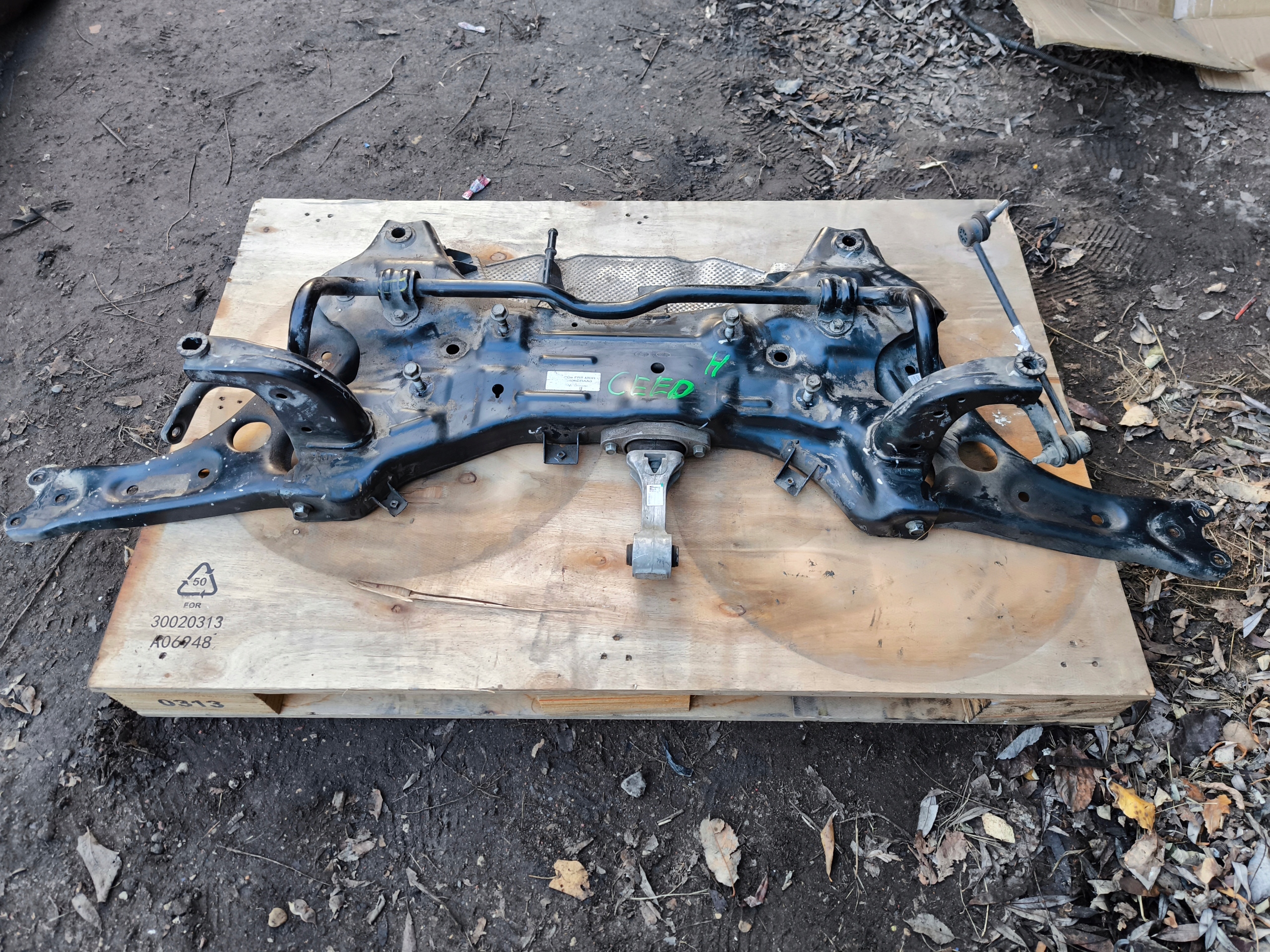 KIA CEED III LIFT PROCEED SANKI KOŁYSKA WAHACZE PRZÓD 62401 CRAA0