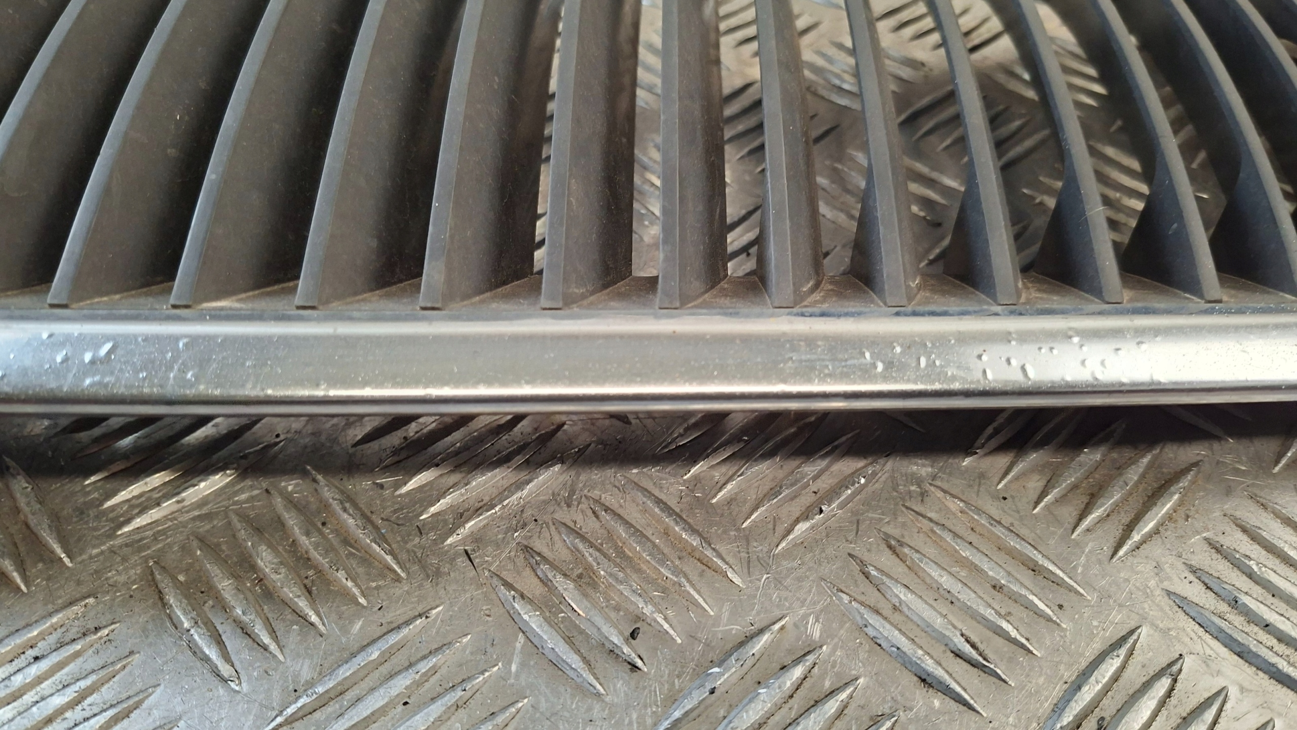 Grill Grill SKODA OCTAVIA II