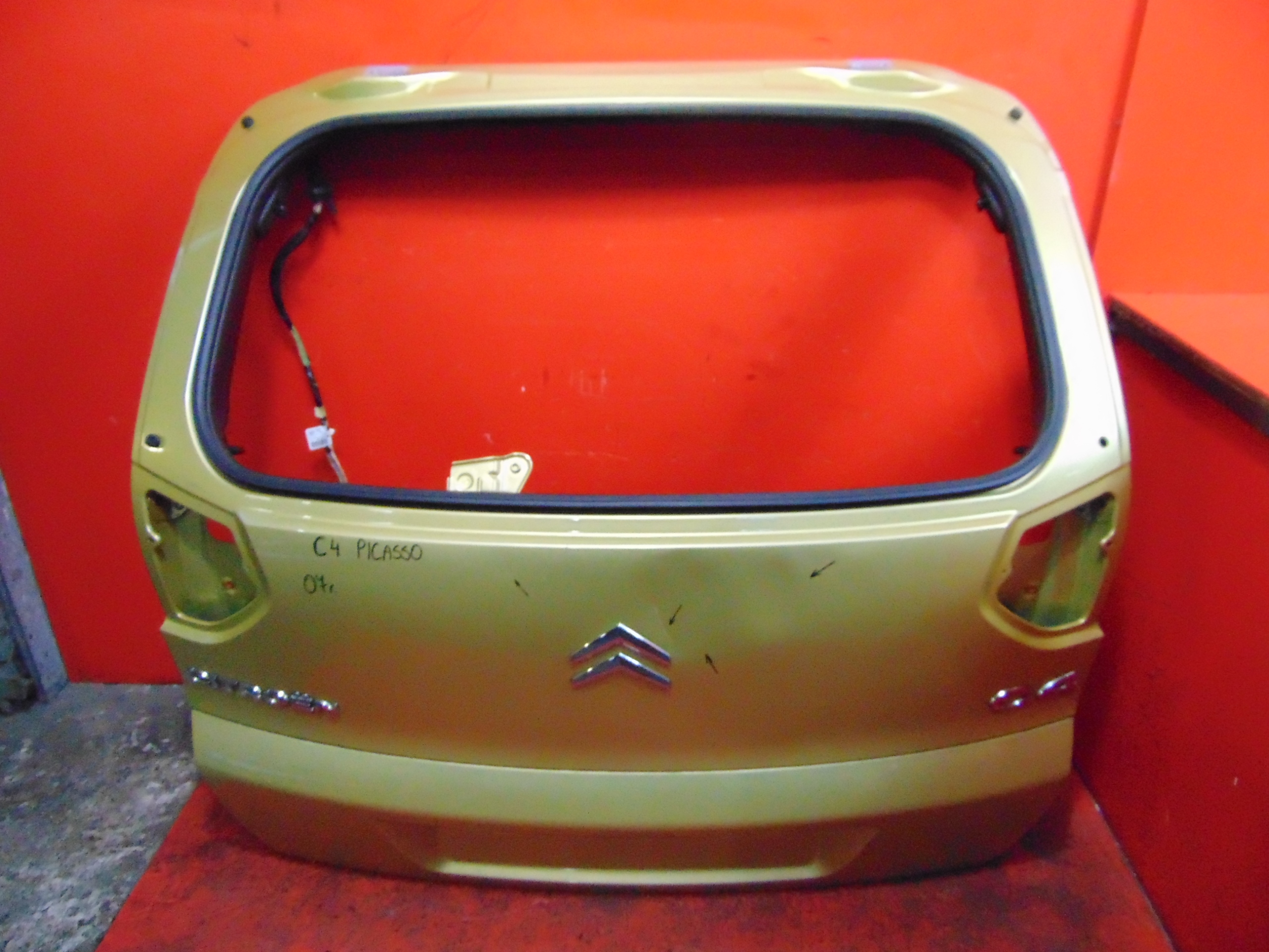 CITROEN C4 PICASSO and 1 trunk door boot KAQC