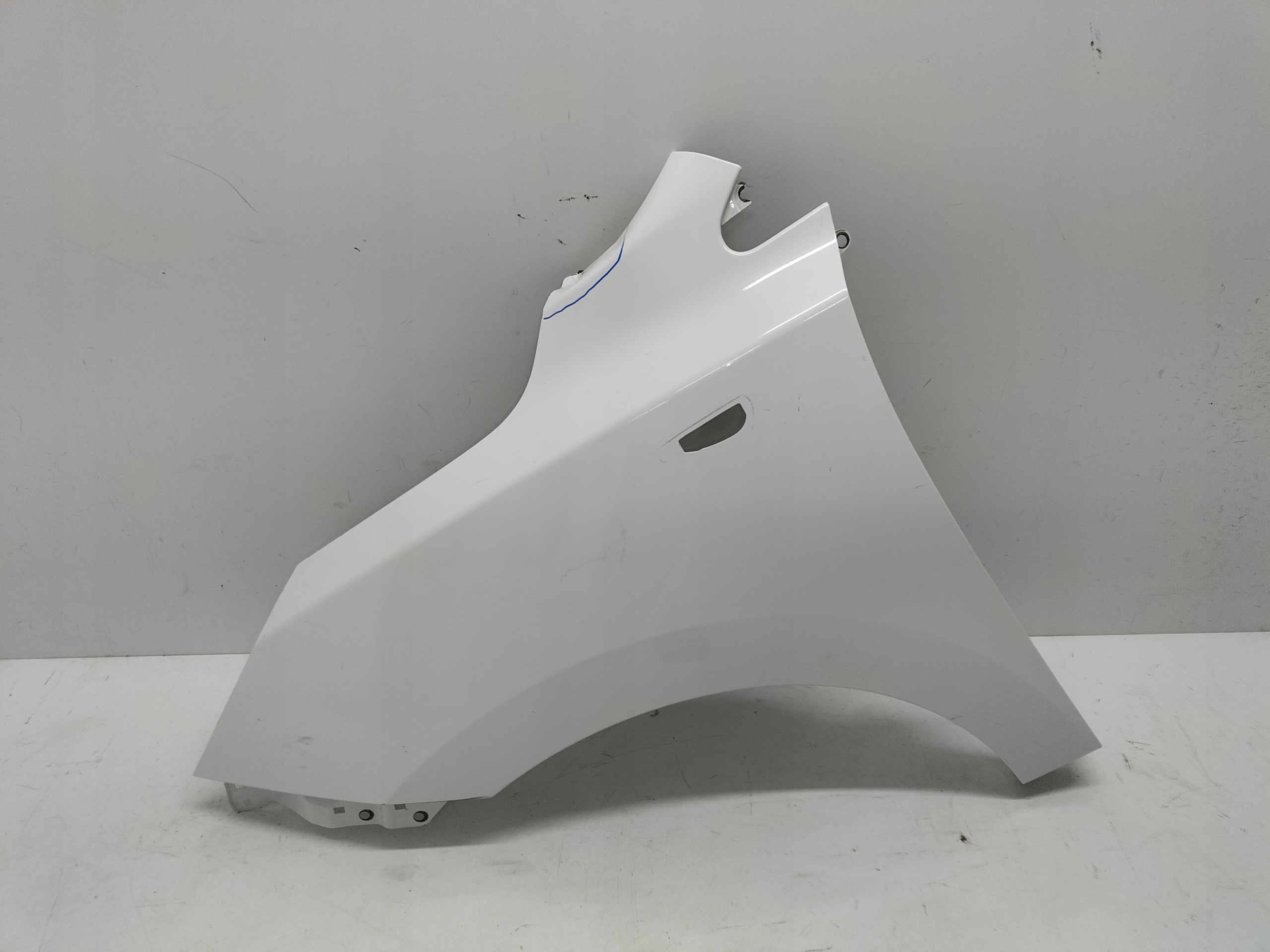 fender front front left HYUNDAI IX35 09