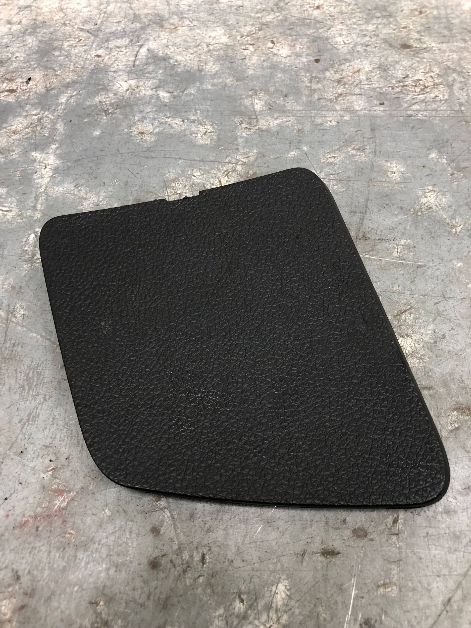 spoiler upholstery boot left OPEL ASTRA J 13350569