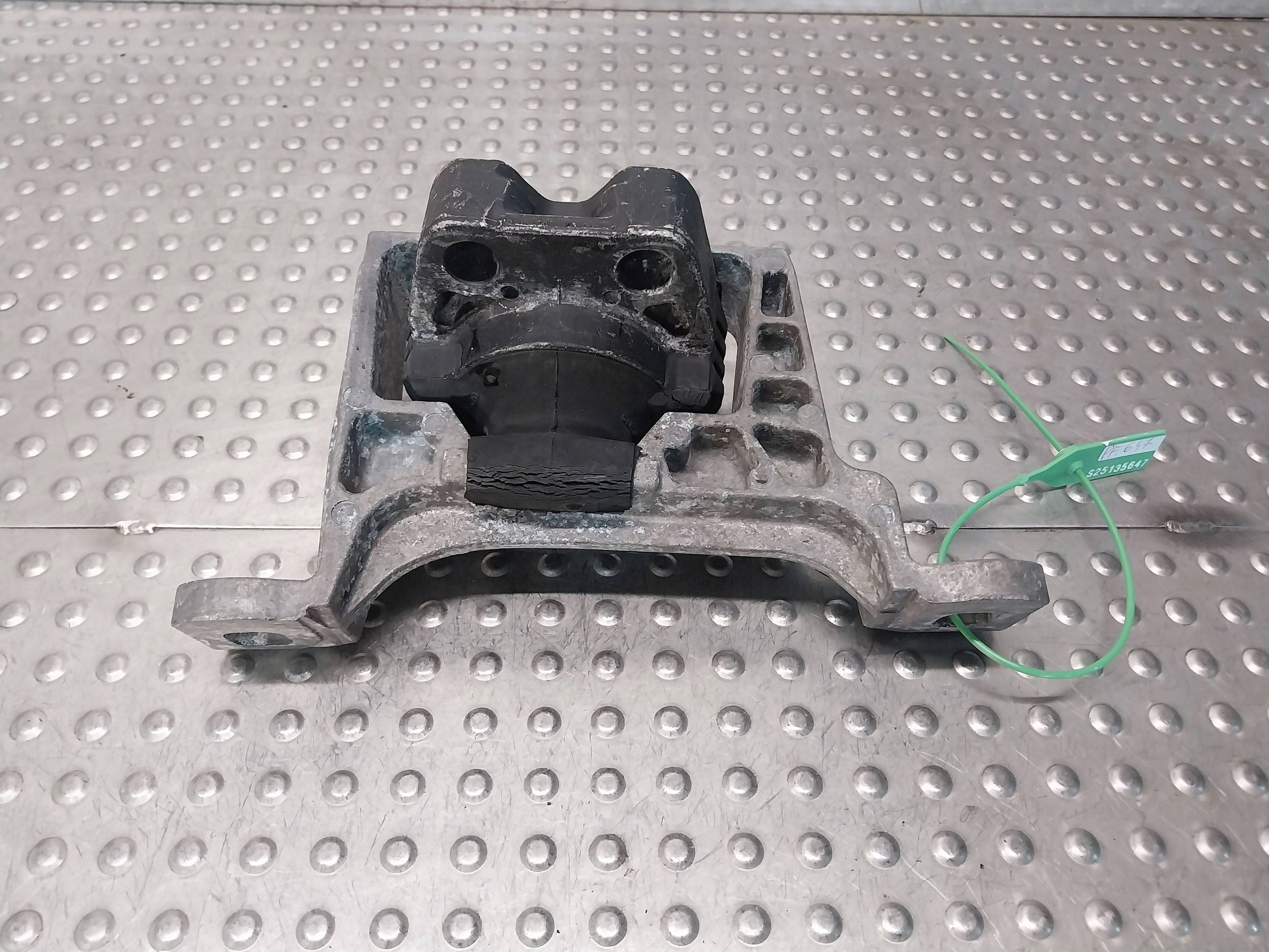 holder engine mount 3M51-6F012-BG VOLVO C30 S40 V50 V40 1.6D