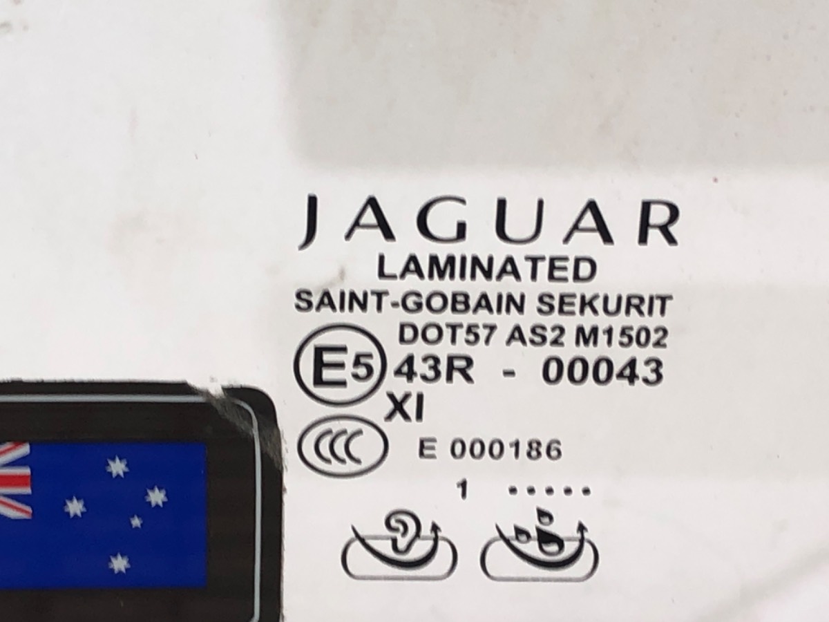 SZYBA LEWY PRZÓD JAGUAR XJ Sedan/Limuzyna Producent części OEM