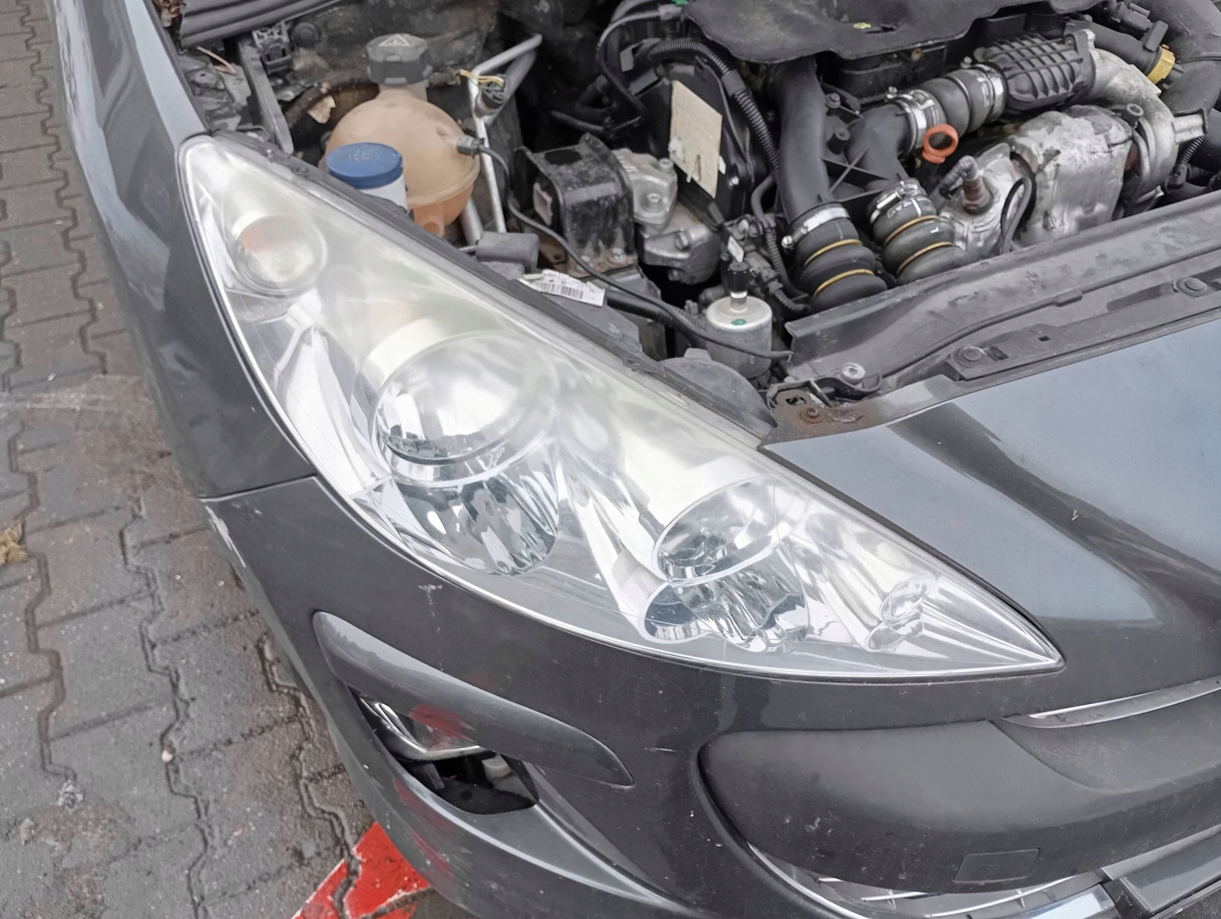 PEUGEOT 308 and 1 T7 4C 07-11 light front right REFLEKTOR 9656162480
