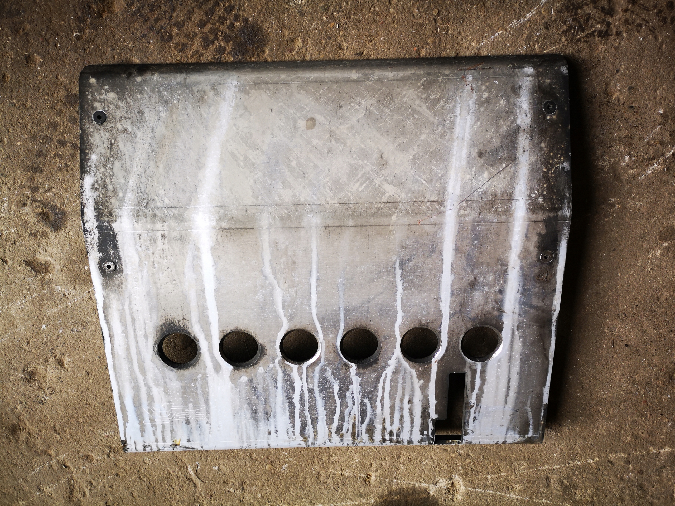 DEFENDER 110 OSLONA ZBIORNIKA PALIWA