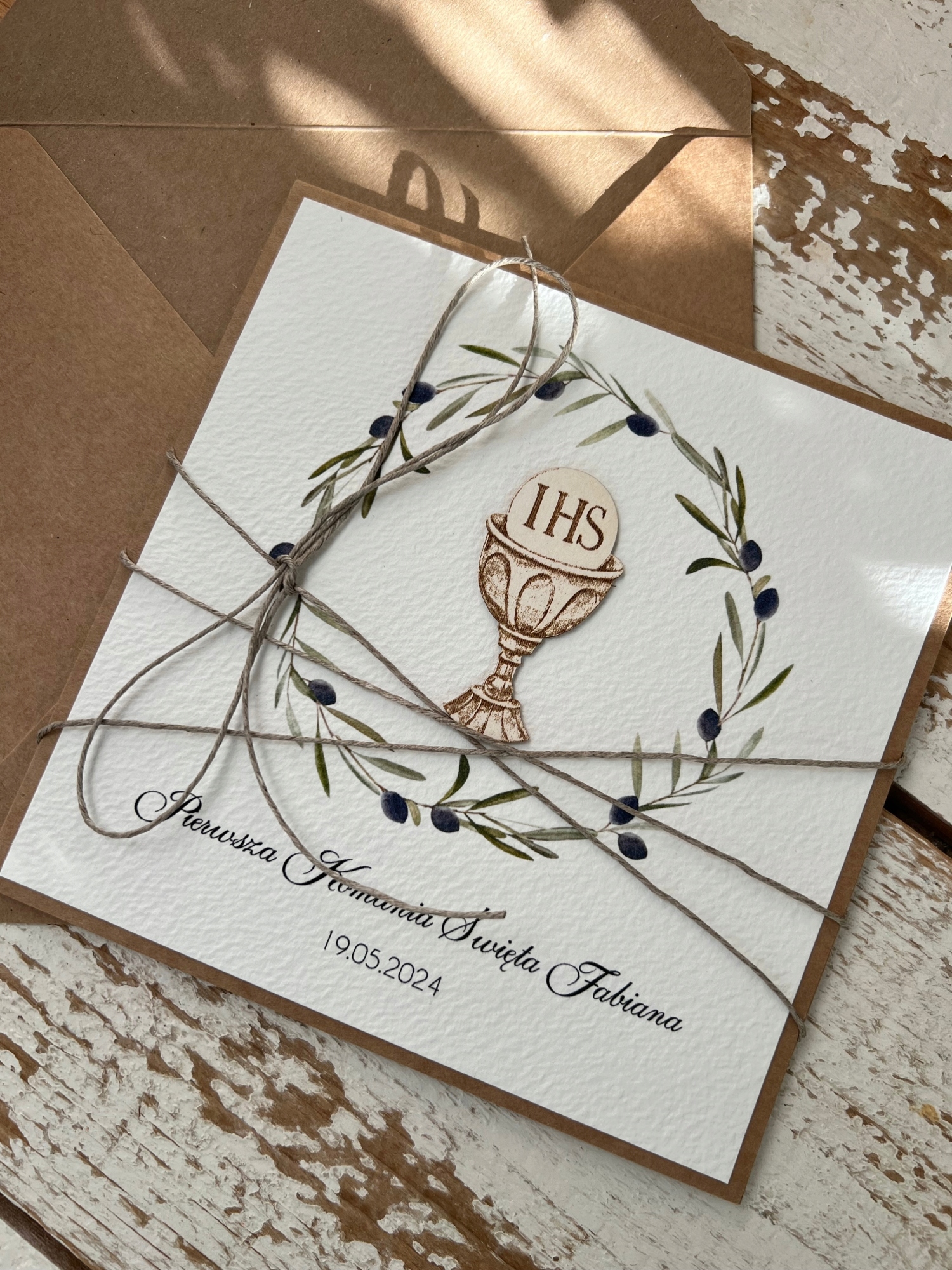 Ručně vyrobená karta pro společenství suvenýr společenství s personalizací